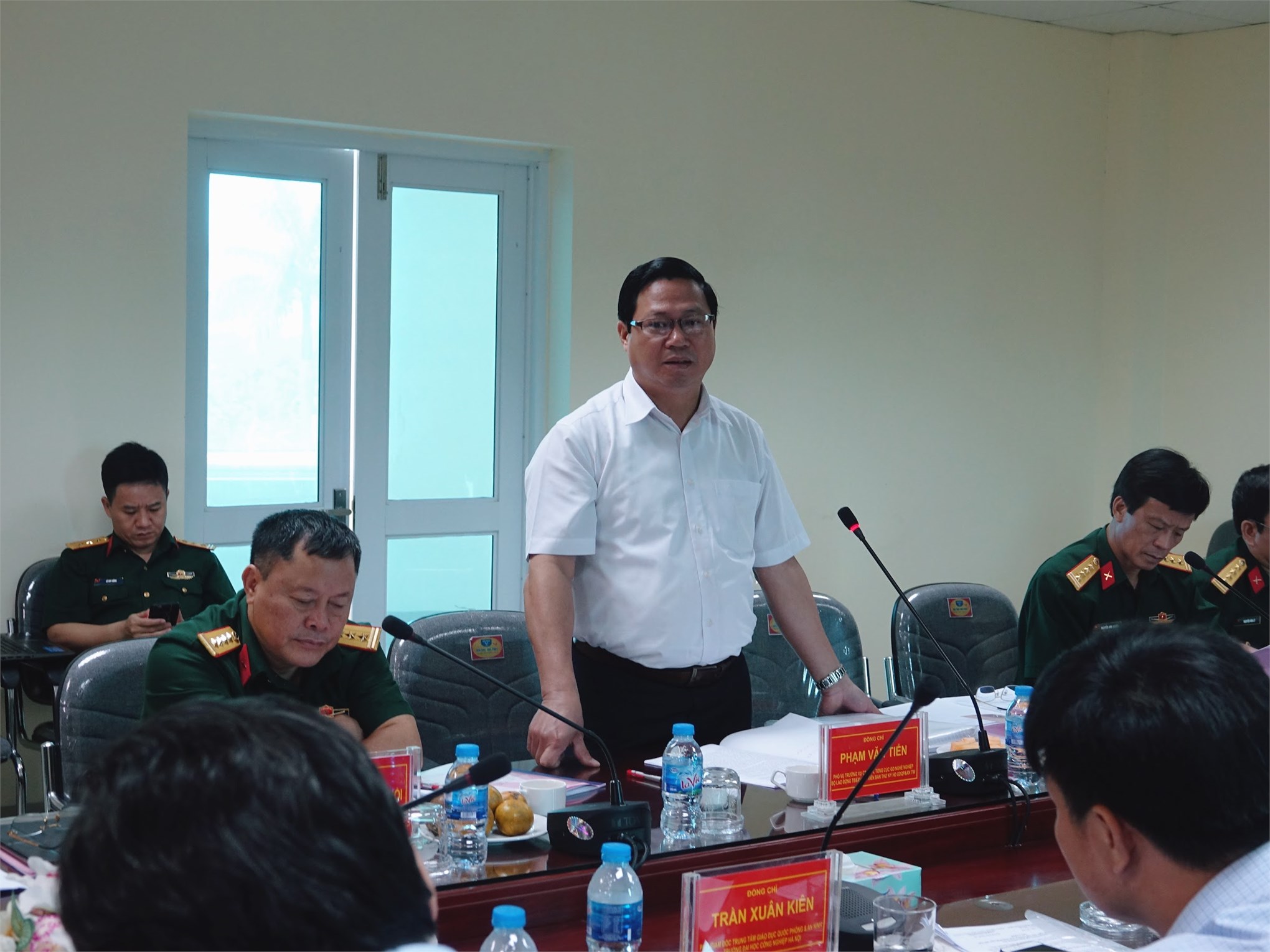 Trung tâm Giáo dục quốc phòng và an ninh Trường Đại học Công nghiệp Hà Nội hoàn thành xuất sắc nhiệm vụ trong thực hiện nhiệm vụ giáo dục quốc phòng, an ninh cho học sinh, sinh viên