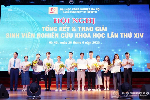 HaUI là bệ phóng, lan tỏa phong trào nghiên cứu khoa học trong sinh viên - Ảnh 3.