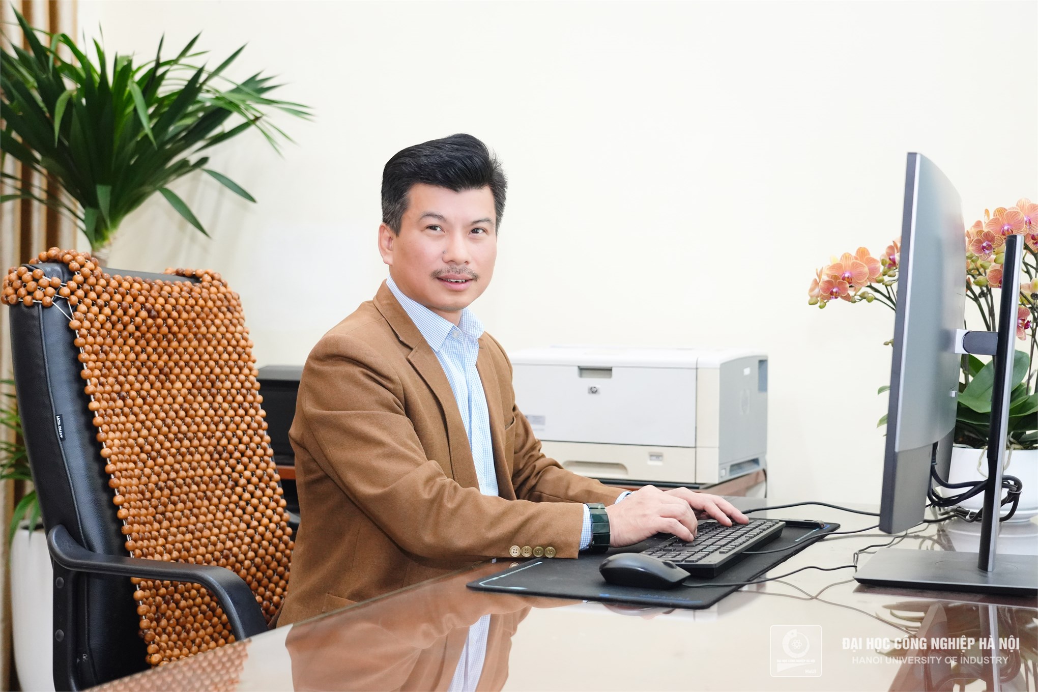 HaUI - A smart university embracing social responsibility through the “Popular Digital Education” movement