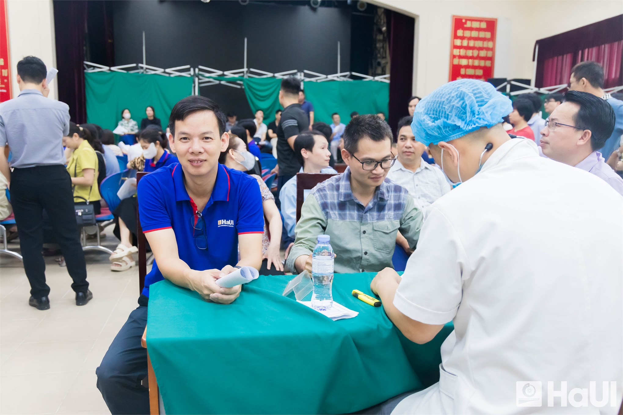Đại học Công nghiệp Hà Nội tổ chức khám sức khỏe giữa kỳ cho viên chức, người lao động