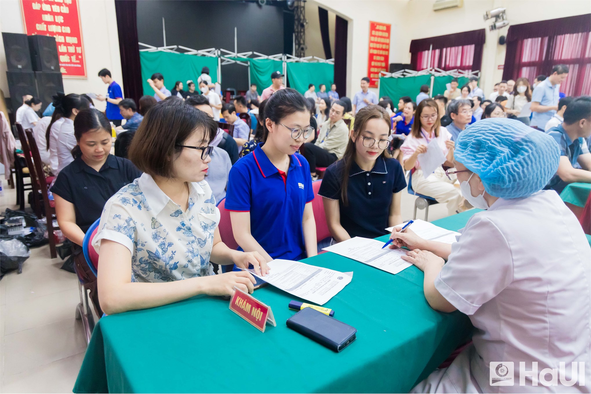 Đại học Công nghiệp Hà Nội tổ chức khám sức khỏe giữa kỳ cho viên chức, người lao động