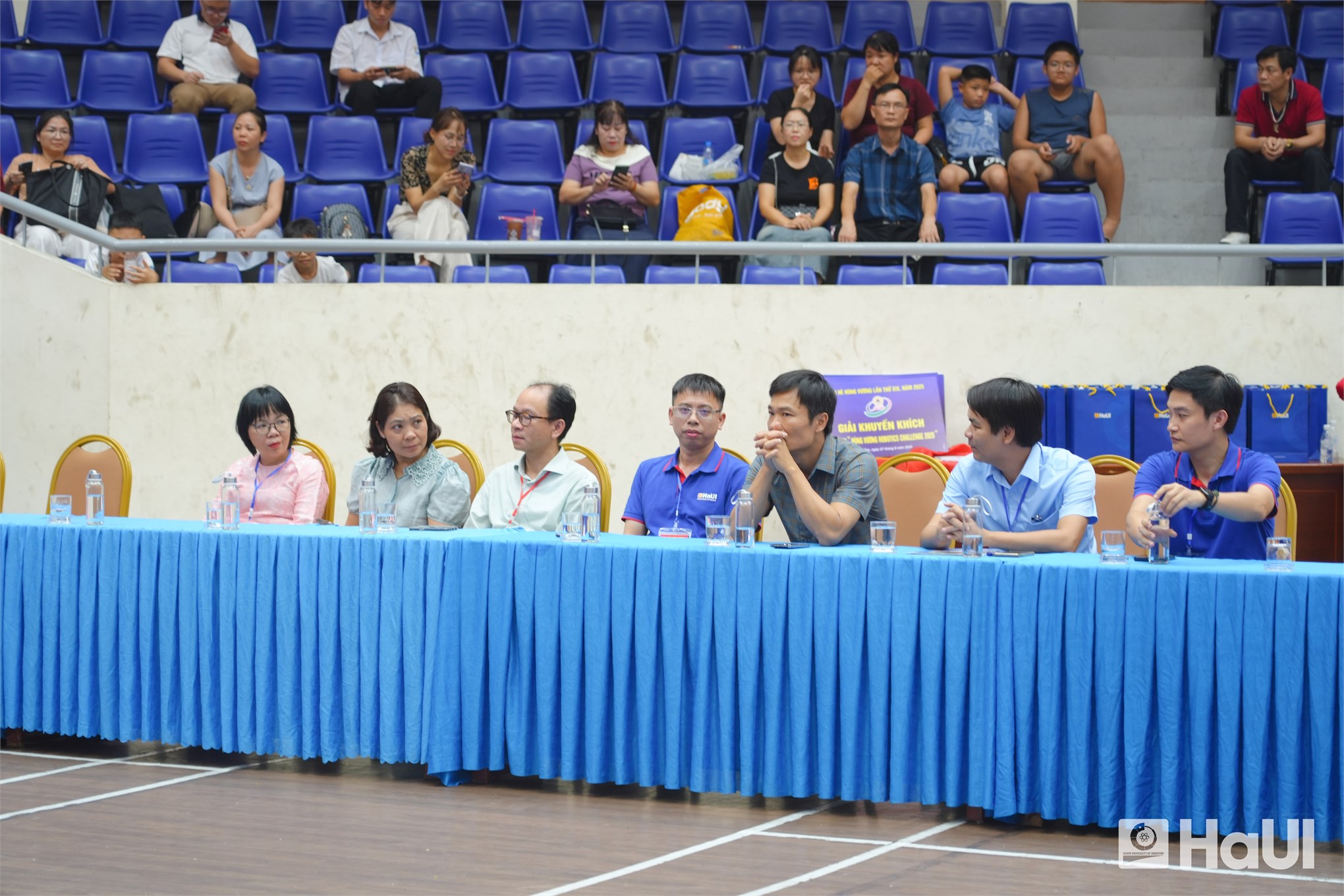 `Hùng Vương Robotics Challenge 2025`: Lan tỏa thông điệp `Gieo mầm xanh` vì tương lai bền vững