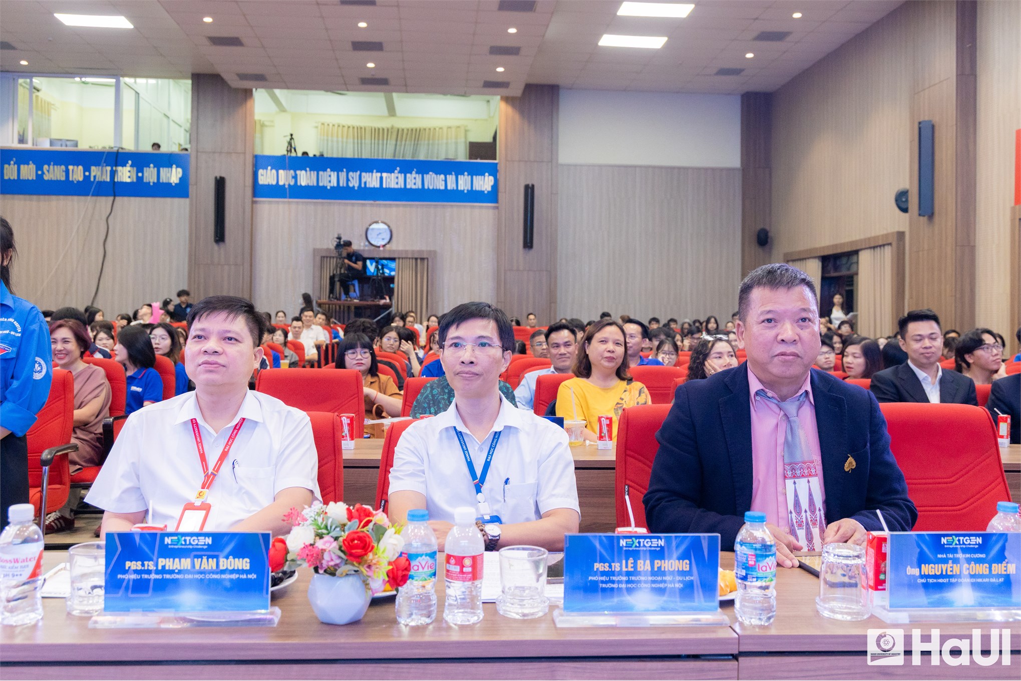 Chung kết cuộc thi NextGen Entrepreneurship Challenge 2025: Nơi những ý tưởng của sinh viên HaUI được tỏa sáng