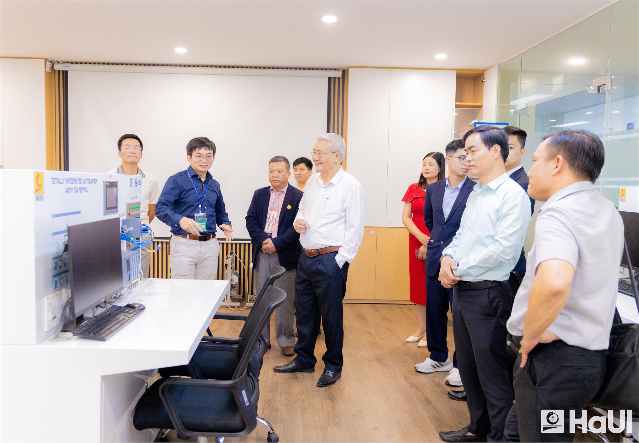 Chung kết cuộc thi NextGen Entrepreneurship Challenge 2025: Nơi những ý tưởng của sinh viên HaUI được tỏa sáng