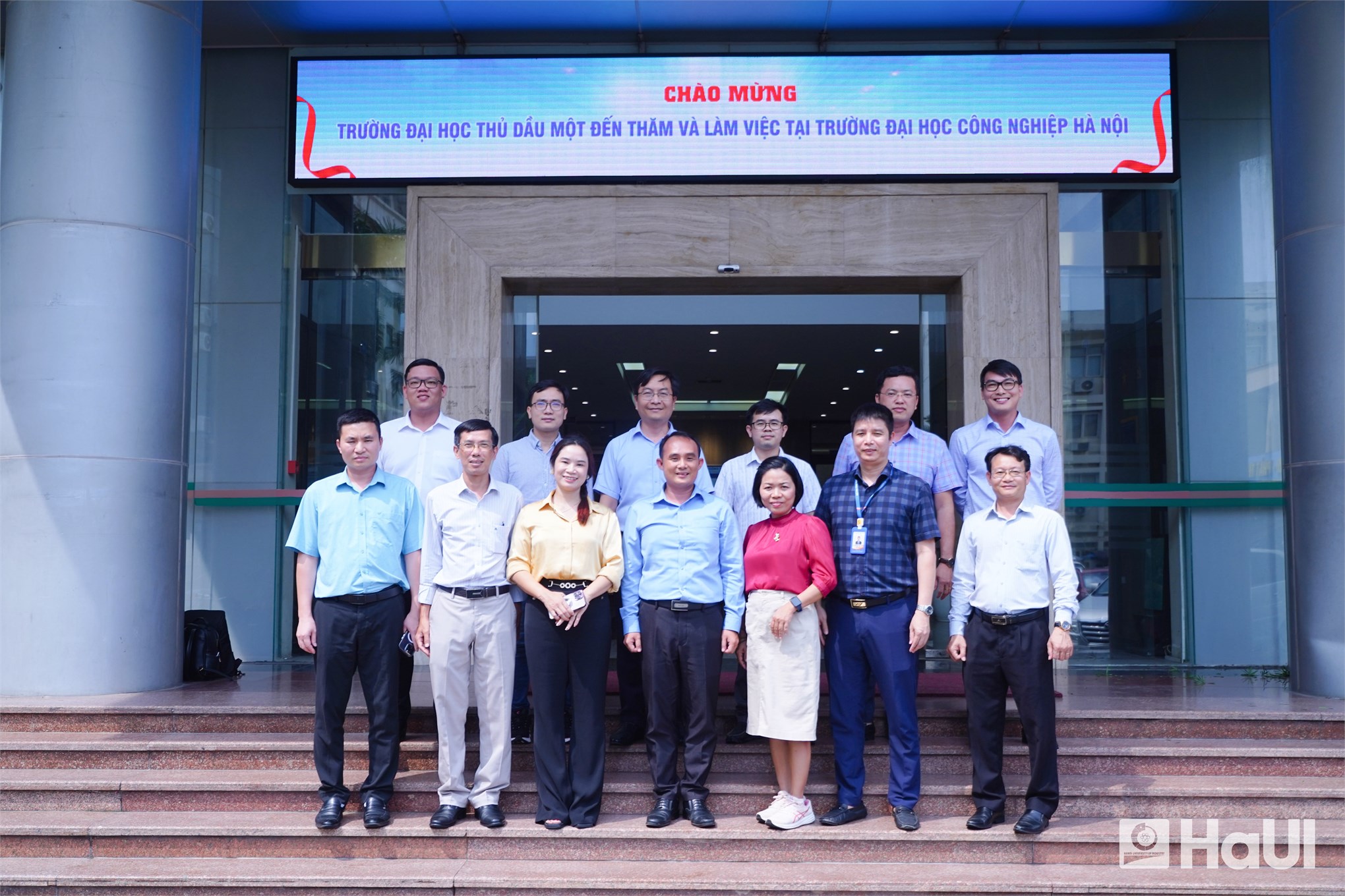 Trường Đại học Công nghiệp Hà Nội và Trường Đại học Thủ Dầu Một chung tay hiện thực hóa mục tiêu chuyển đổi số quốc gia