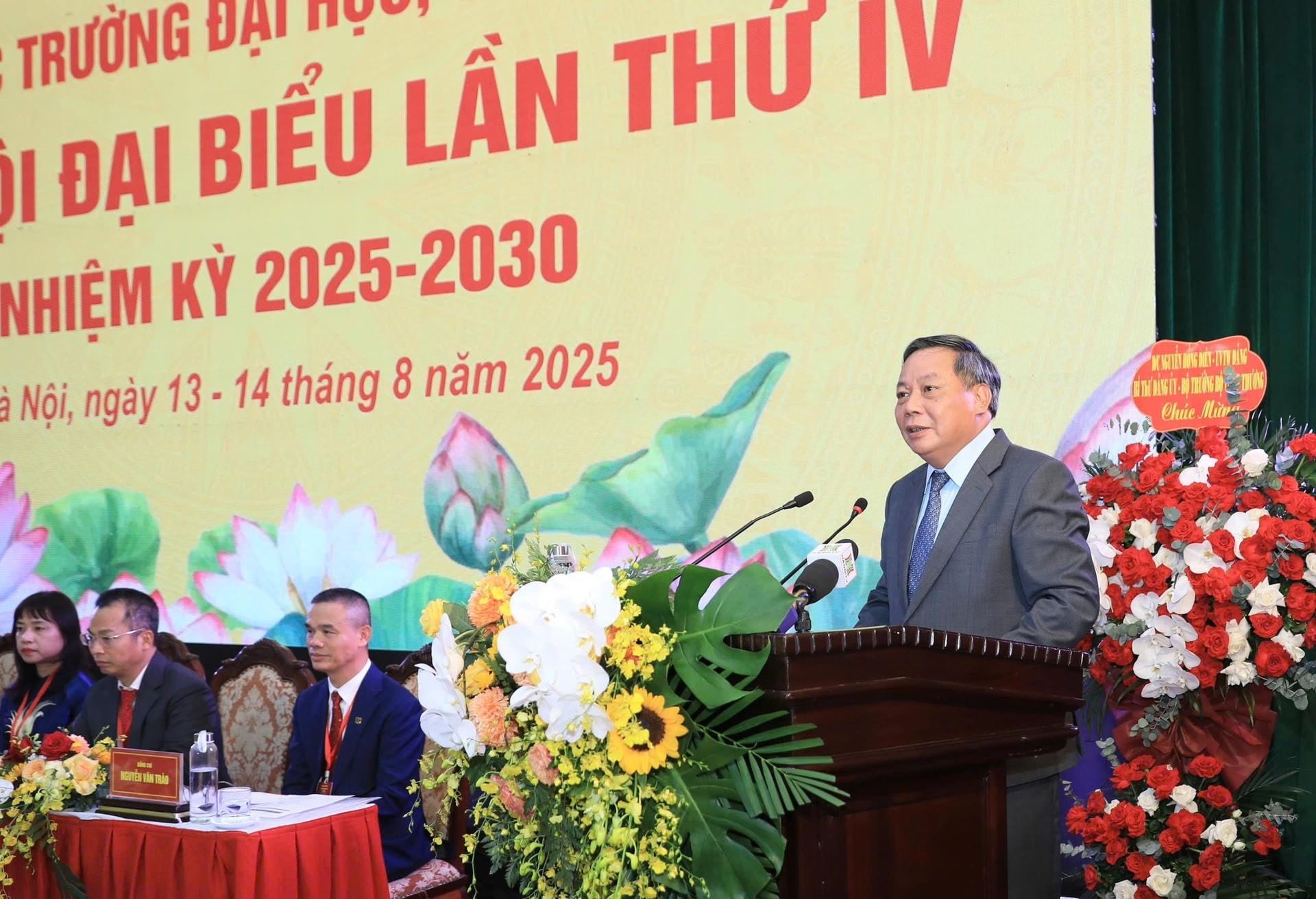 TS. Kiều Xuân Thực, Phó Bí thư Đảng ủy - Hiệu trưởng Trường Đại học Công nghiệp Hà Nội được bầu vào Ban chấp hành Đảng bộ các trường đại học, cao đẳng Hà Nội nhiệm kỳ 2025-2030