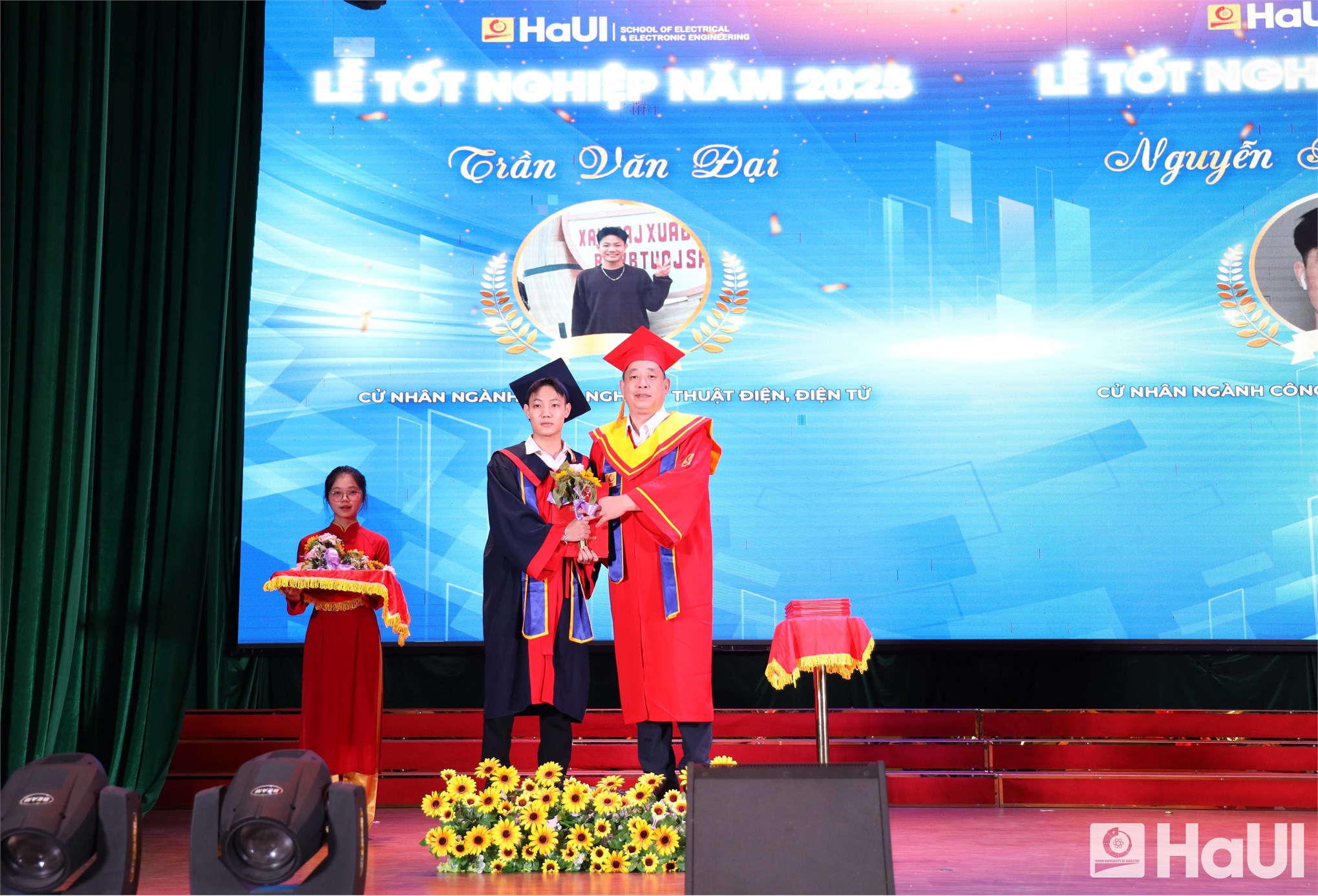 Hiệu trưởng Trường Điện – Điện tử, HaUI nhắn nhủ tân kỹ sư, cử nhân: Hãy sống nhân văn và học tập suốt đời