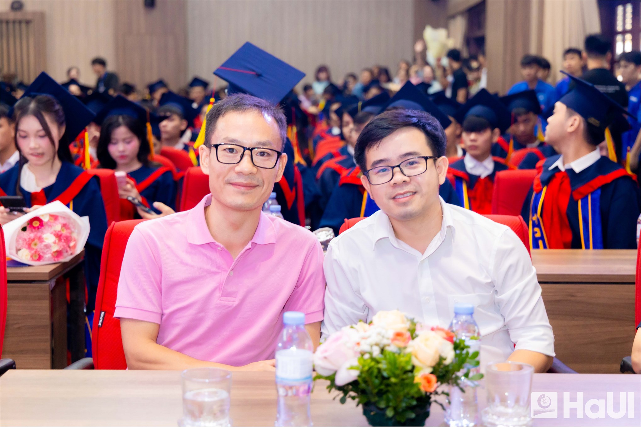 Hiệu trưởng Trường Điện – Điện tử, HaUI nhắn nhủ tân kỹ sư, cử nhân: Hãy sống nhân văn và học tập suốt đời