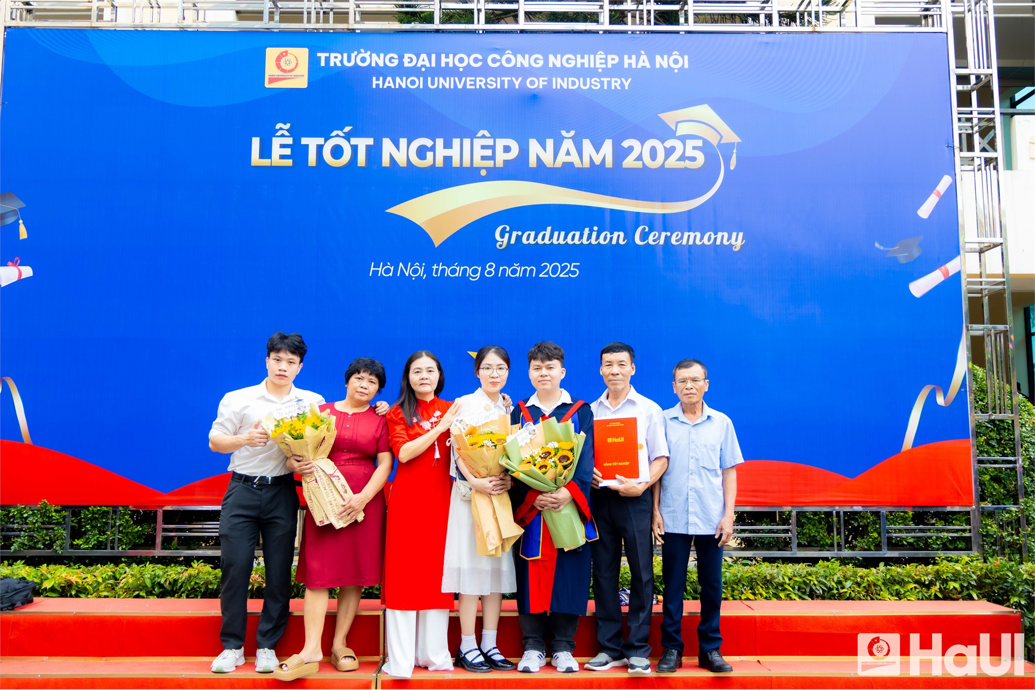 Hơn 900 tân kỹ sư, cử nhân Cơ khí – Ô tô trưởng thành từ HaUI: Hành trang tri thức cho một khởi đầu mới