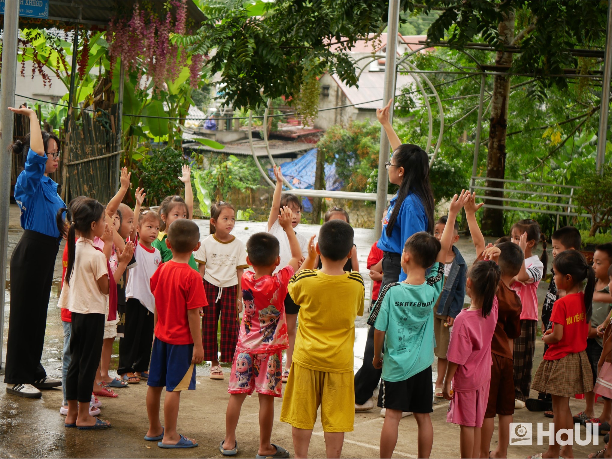 Những 'nhịp cầu' yêu thương được xây bởi sức trẻ HaUI