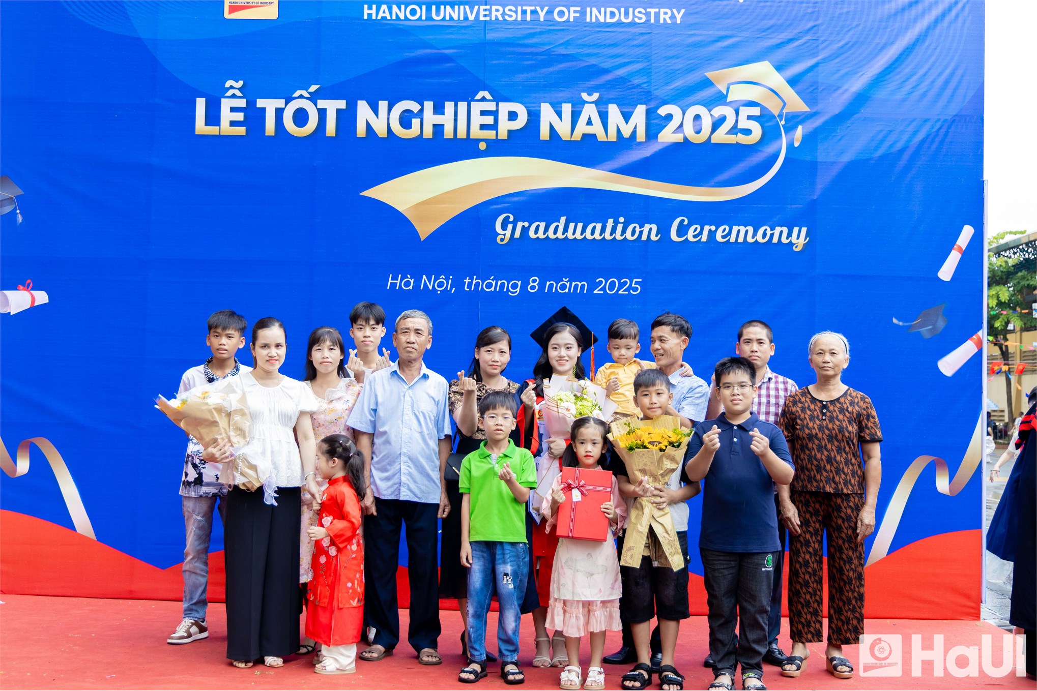 Trường Công nghệ thông tin &Truyền thông: đến với SICT là cái duyên, đi cùng nhau là cả một thanh xuân rực rỡ