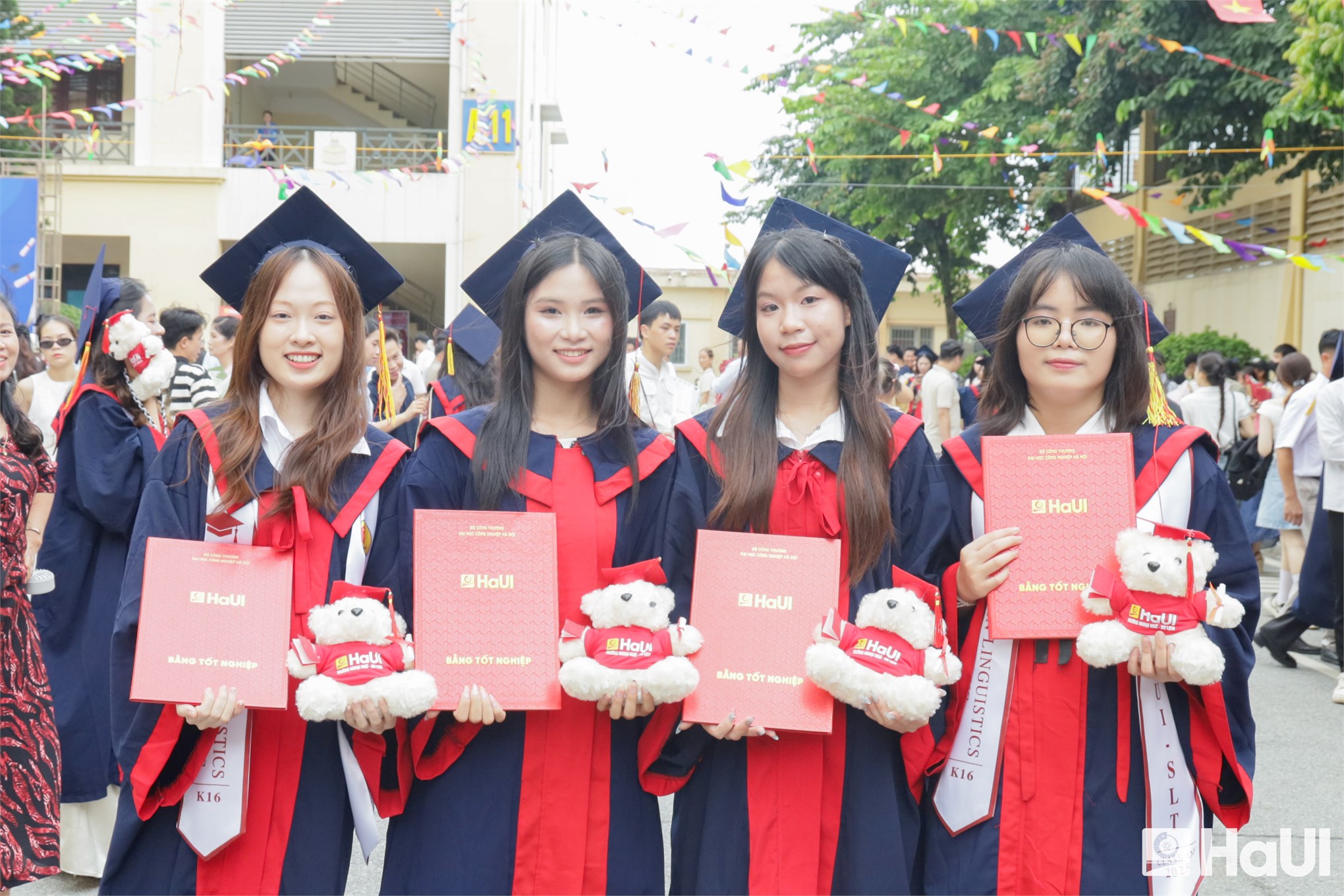 Knowledge, skills, and aspirations: HaUI’s School of Languages and Tourism Graduates step into the future