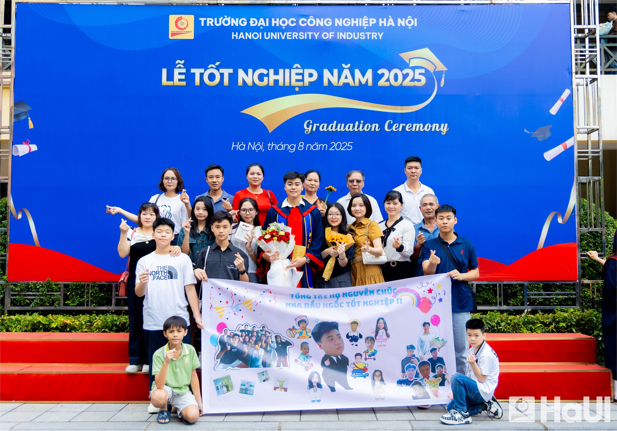 More than 900 Graduates from HaUI’s School of Mechanical & Automotive Engineering embark on a new journey