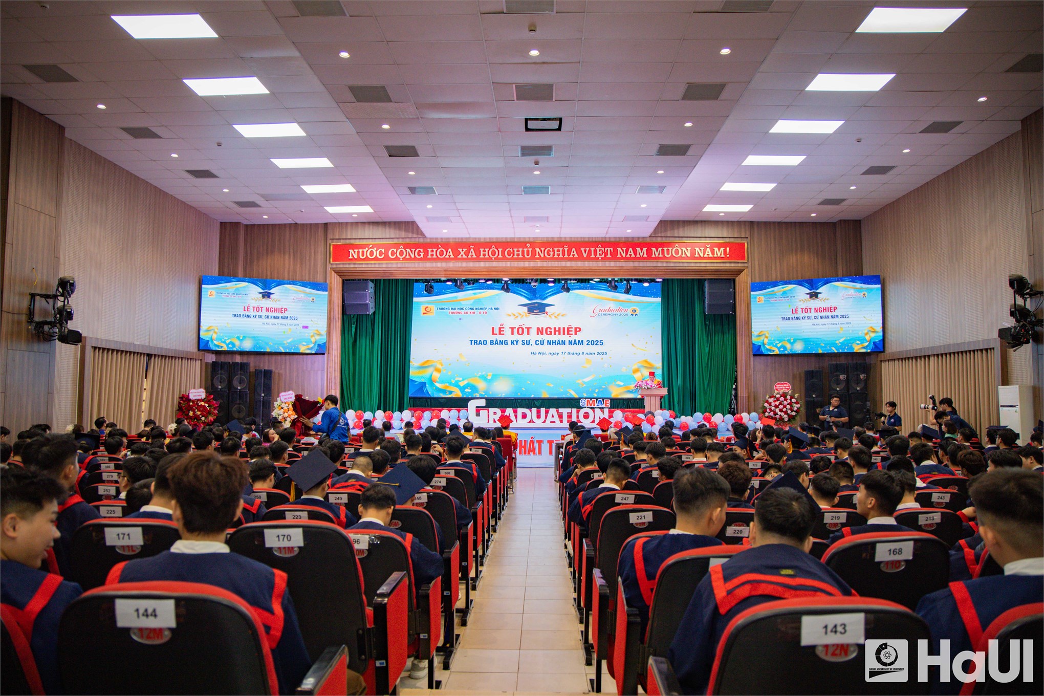 More than 900 Graduates from HaUI’s School of Mechanical & Automotive Engineering embark on a new journey