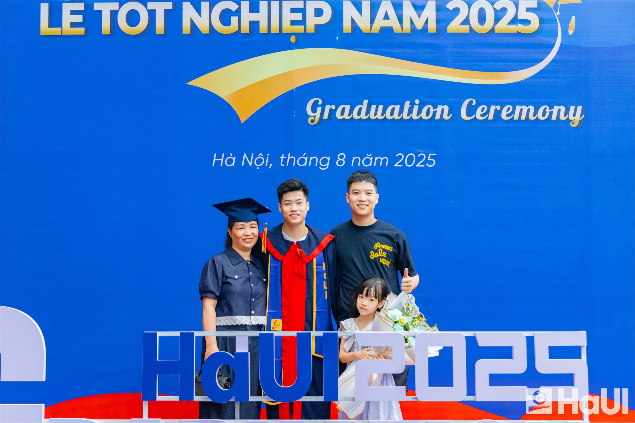 More than 900 Graduates from HaUI’s School of Mechanical & Automotive Engineering embark on a new journey