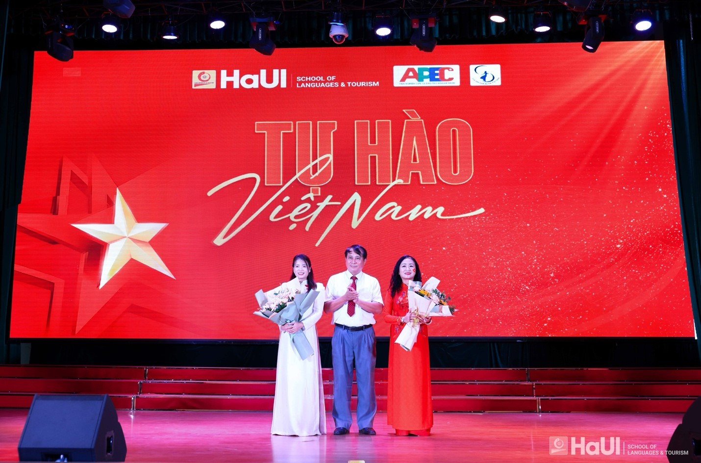 “Tự hào Việt Nam” – Tinh thần dân tộc trong mỗi sinh viên Trường Đại học Công nghiệp Hà Nội