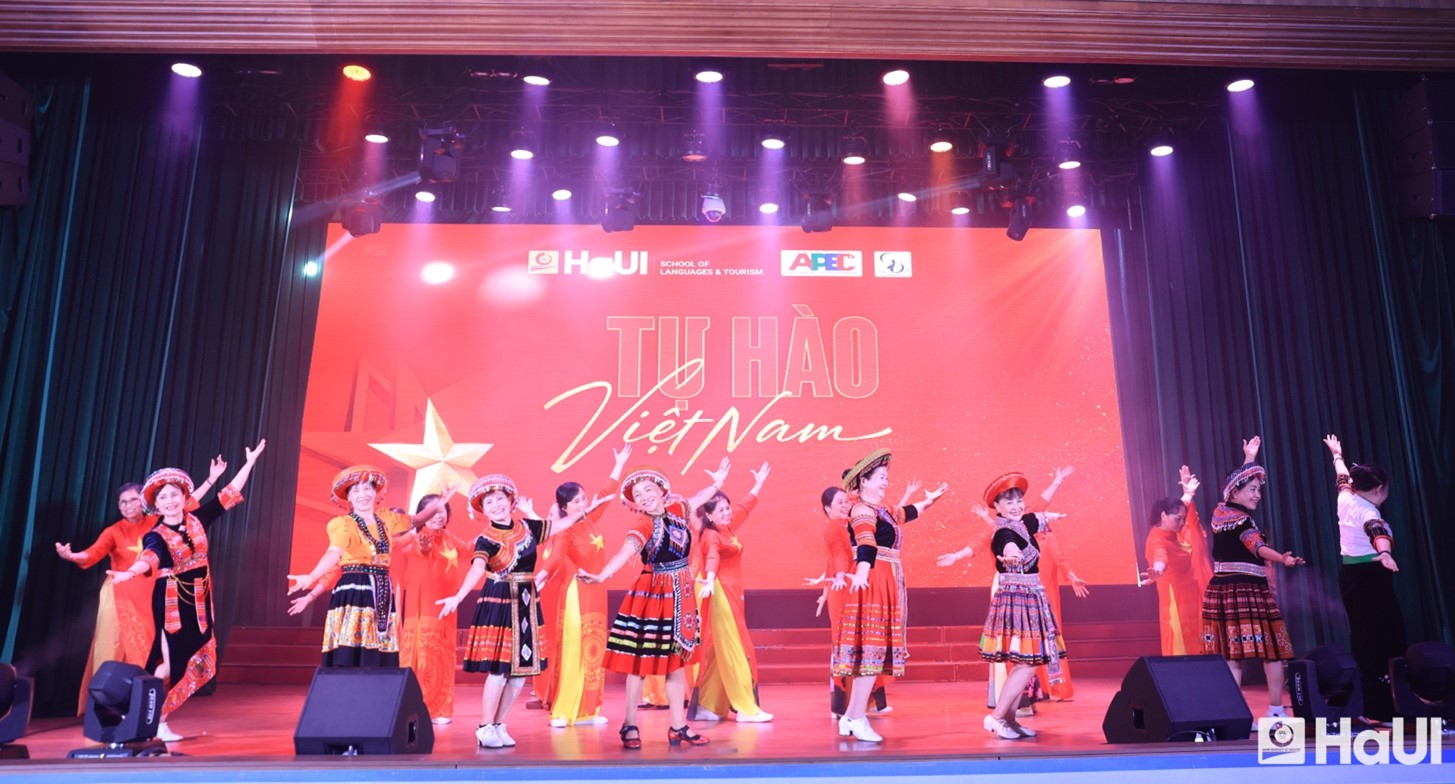 “Tự hào Việt Nam” – Tinh thần dân tộc trong mỗi sinh viên Trường Đại học Công nghiệp Hà Nội