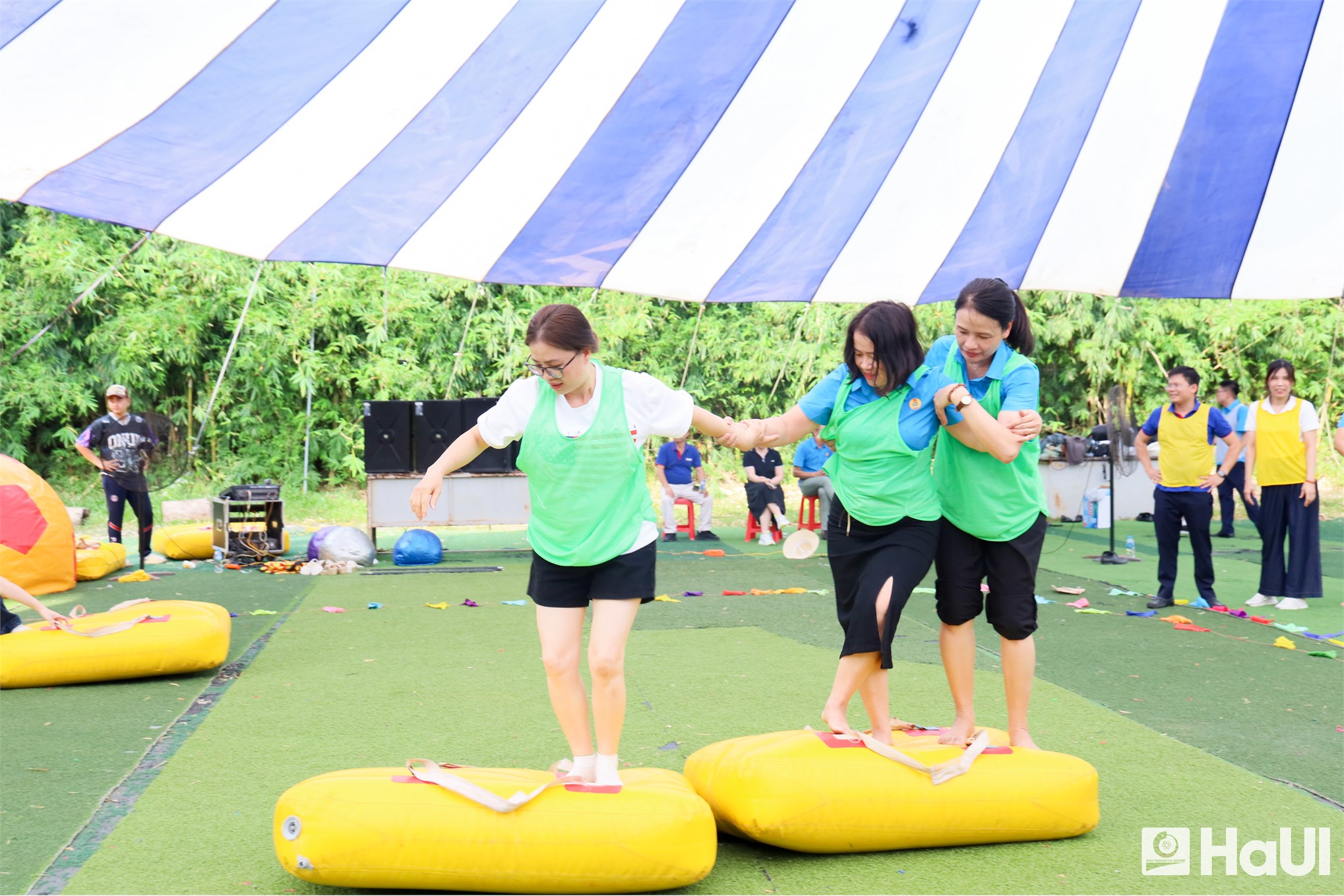 Học tập, chia sẻ và gắn kết tại chương trình Tập huấn Công đoàn Trường Đại học Công nghiệp Hà Nội năm 2025