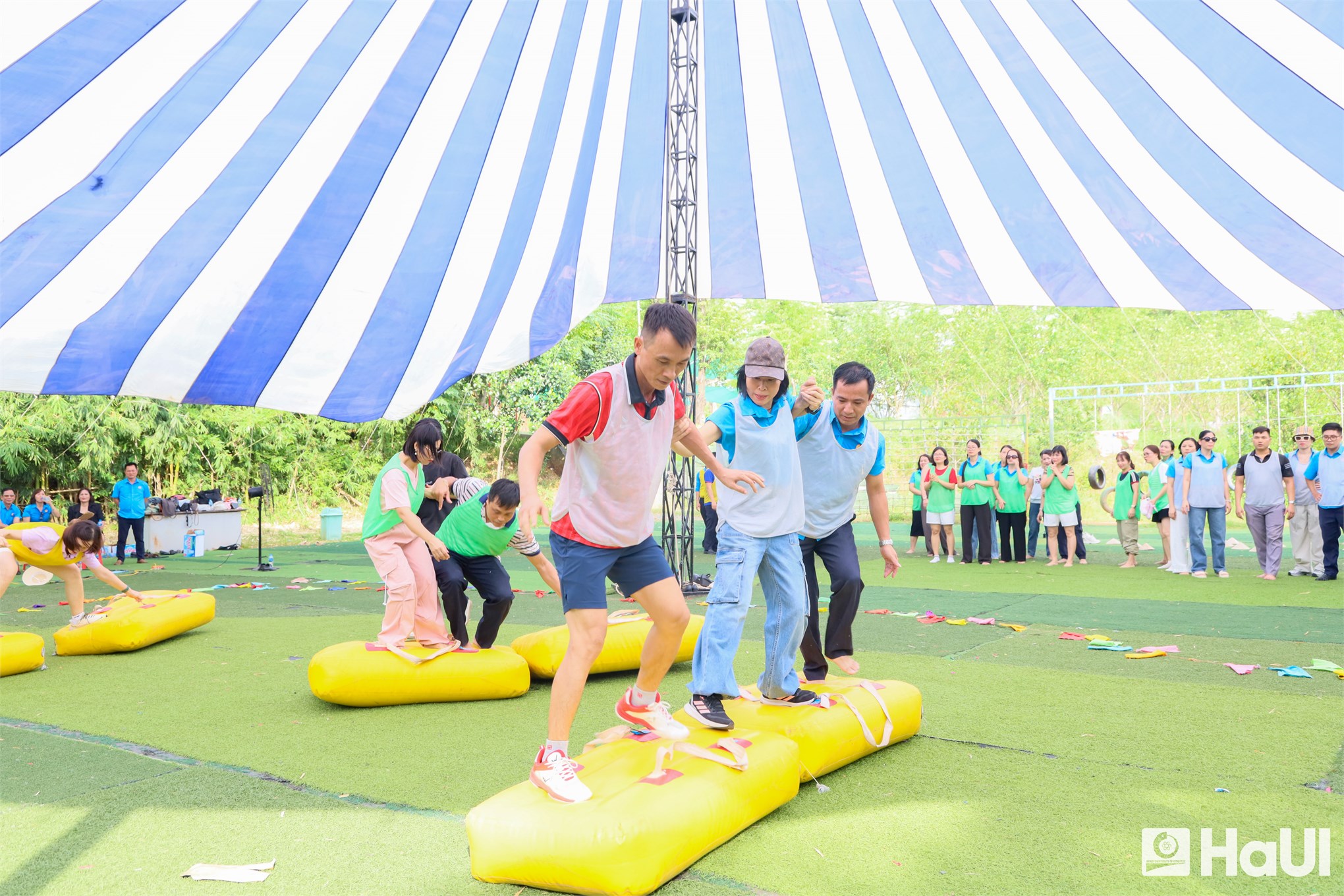 Học tập, chia sẻ và gắn kết tại chương trình Tập huấn Công đoàn Trường Đại học Công nghiệp Hà Nội năm 2025