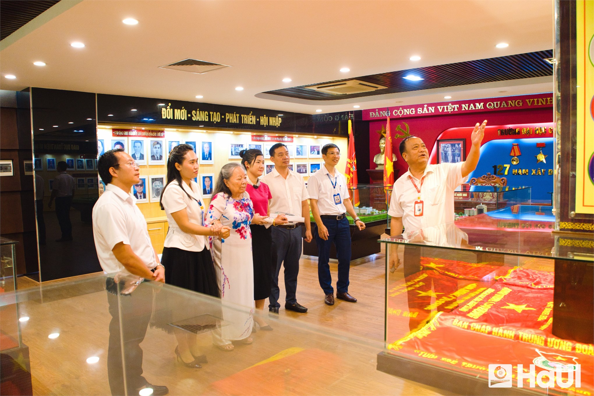 Scholarships light the way for HaUI and EPU students overcoming hardship