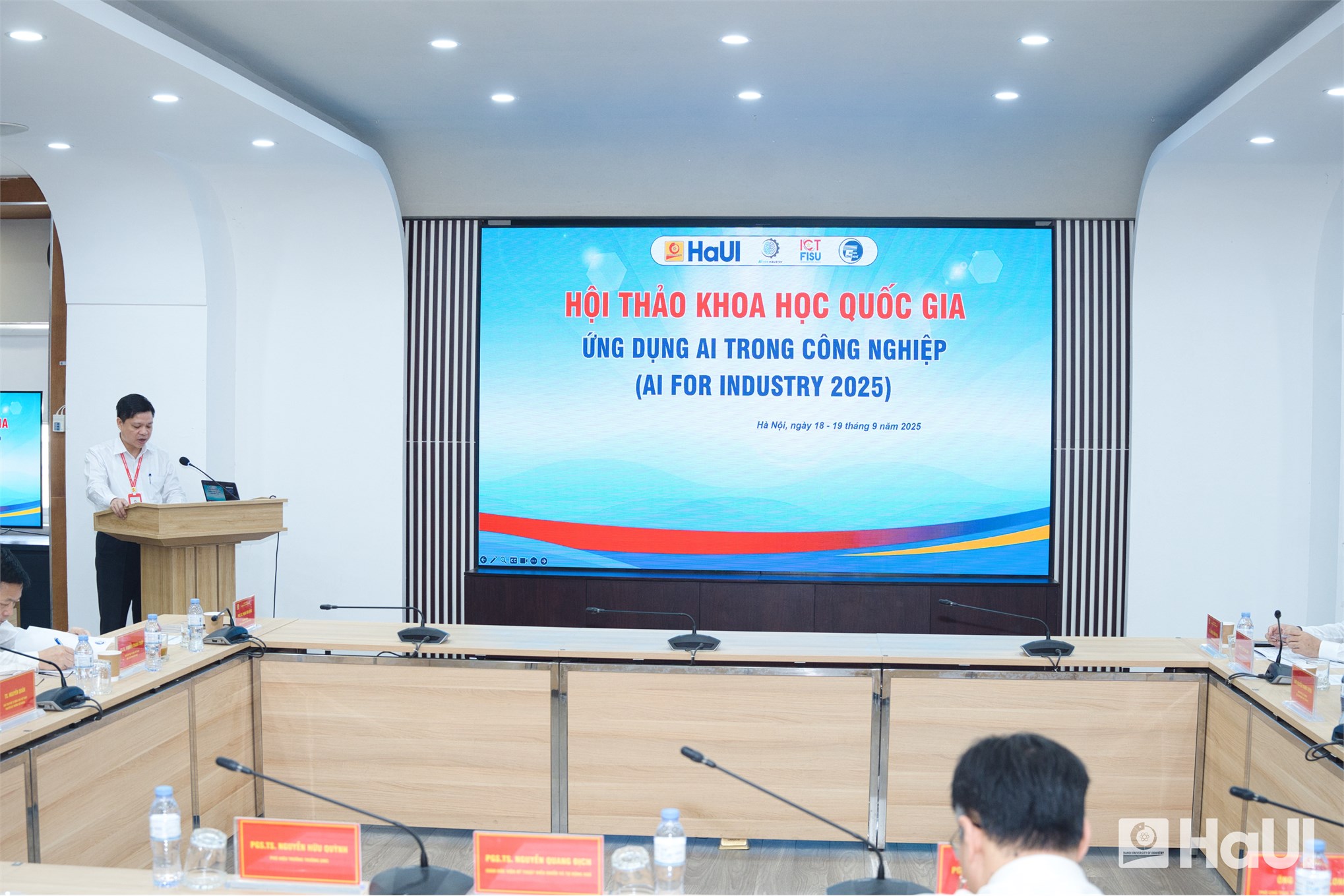 Hội thảo quốc gia AI4Industry 2025: Thúc đẩy trí tuệ nhân tạo, kiến tạo tương lai công nghiệp Việt Nam