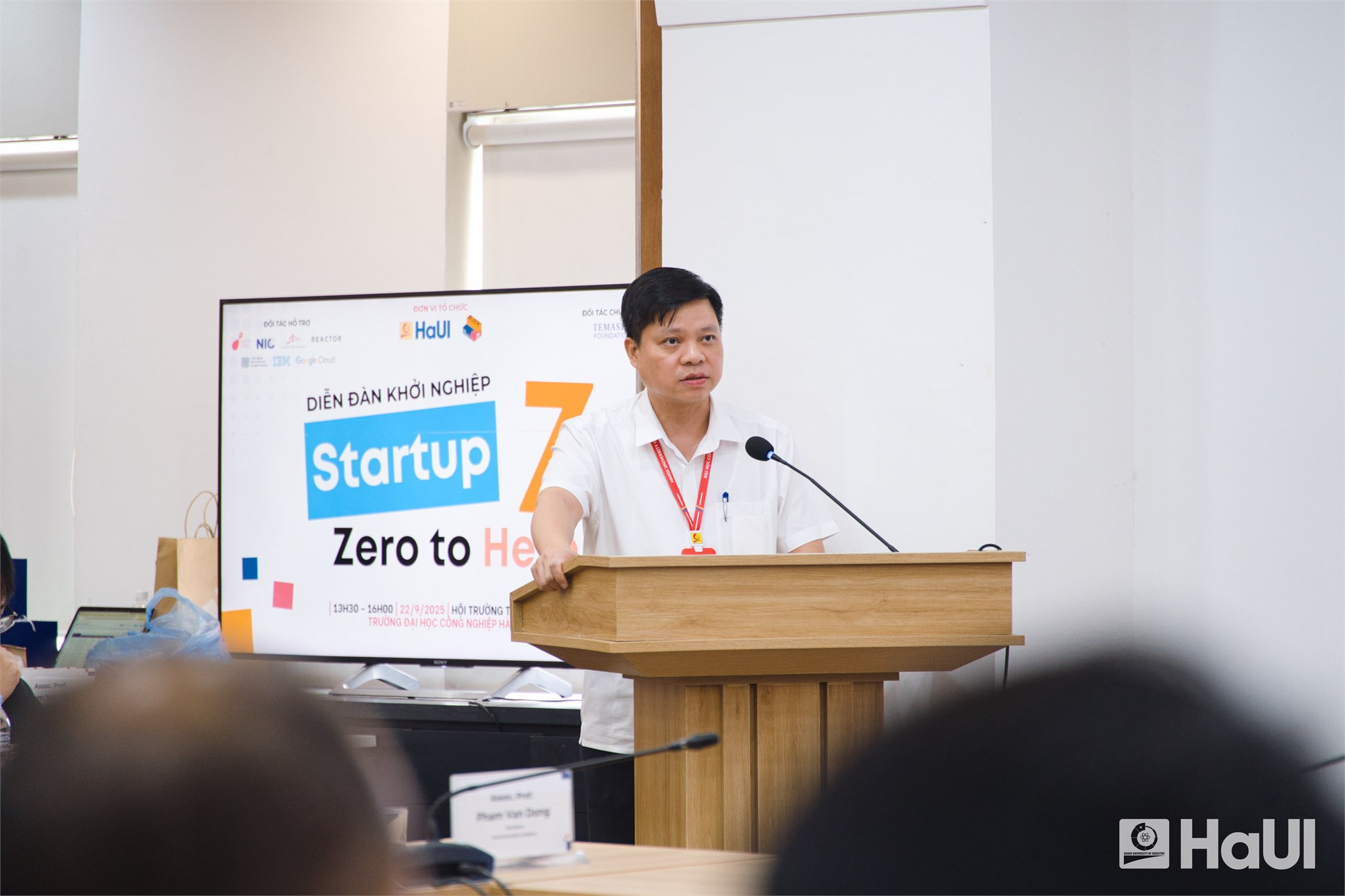 “Startup Z – Zero to Hero” - HaUI tiếp lửa cho thế hệ doanh nhân trẻ Việt Nam