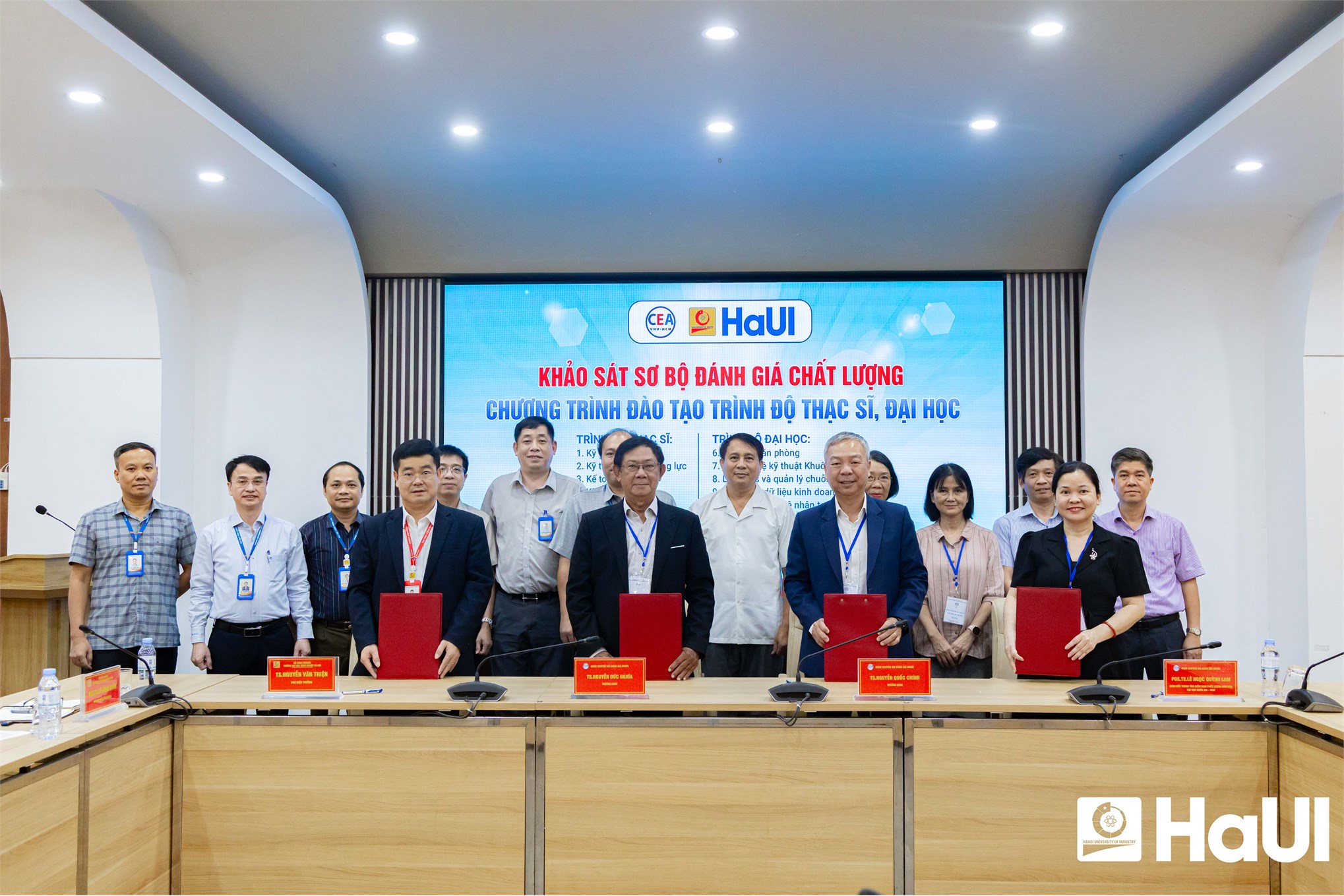 HaUI tổ chức khảo sát, đánh giá 10 chương trình đào tạo