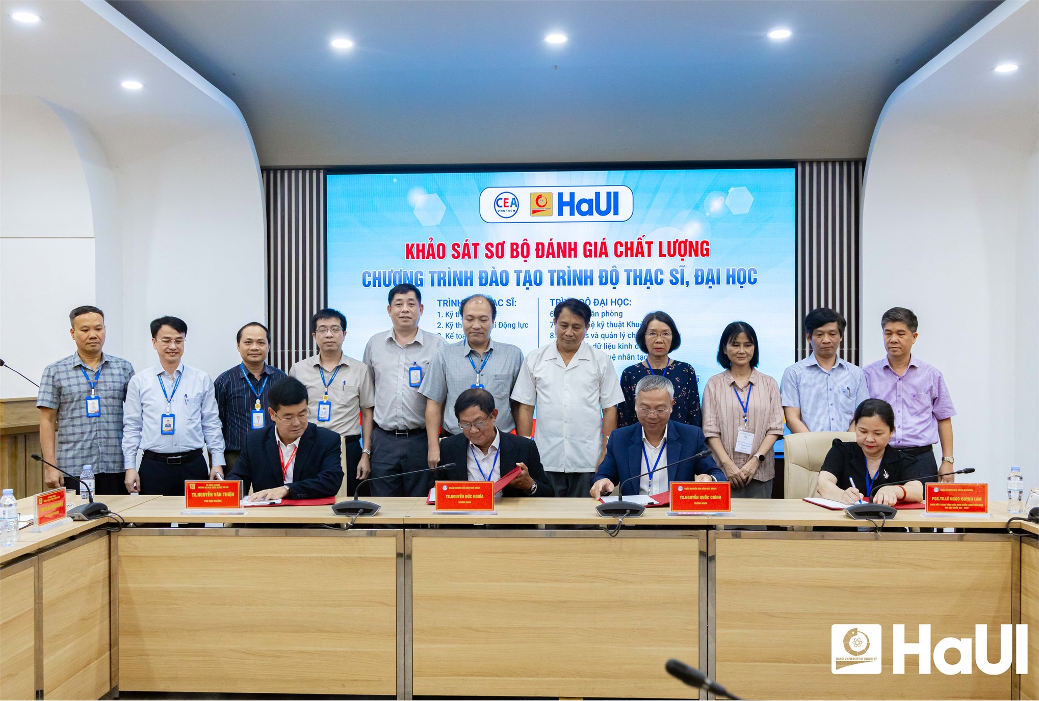 HaUI tổ chức khảo sát, đánh giá 10 chương trình đào tạo