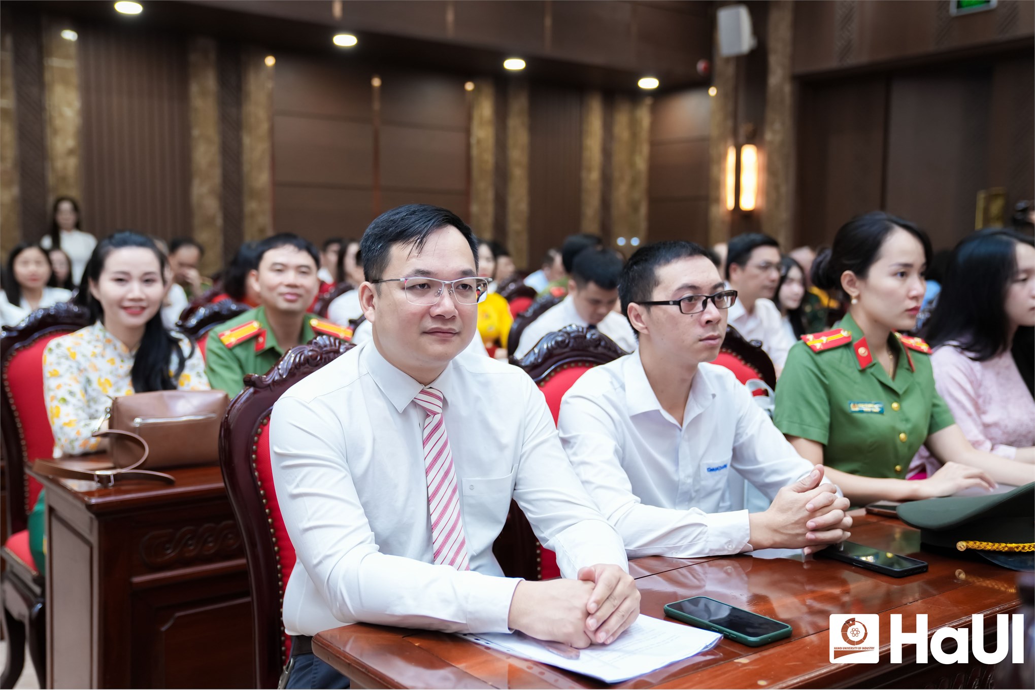 Bảo vệ nền tảng tư tưởng của Đảng đối với người lao động Việt Nam ở nước ngoài - Điểm nhấn sáng tạo trong cuộc thi bảo vệ nền tảng tư tưởng của Đảng