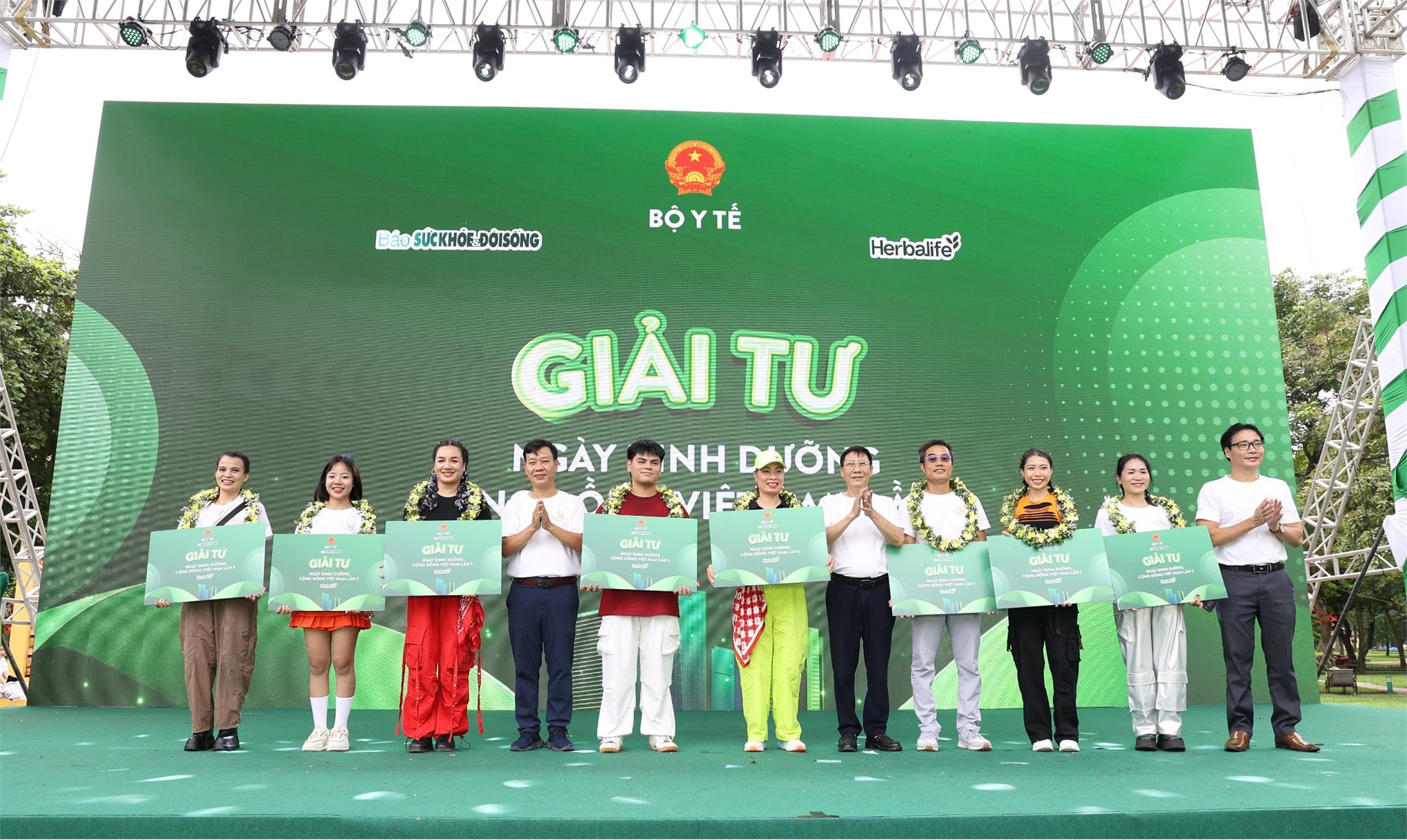 [suckhoedoisong] Ngày Dinh dưỡng cộng đồng Việt Nam lần 5: Hành trình gieo mầm thói quen sống khỏe, chủ động, có trách nhiệm với sức khỏe của chính mình và người thân