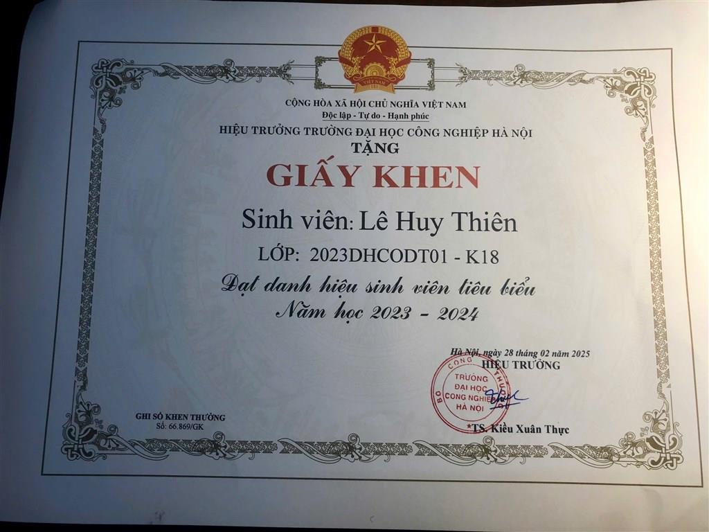 [nghean] Niềm vui của gia đình chị Trương Thị Vui-Hộ đầu tiên ở xã Minh Hợp được tiếp cận nguồn vốn STEM cho con học đại học.