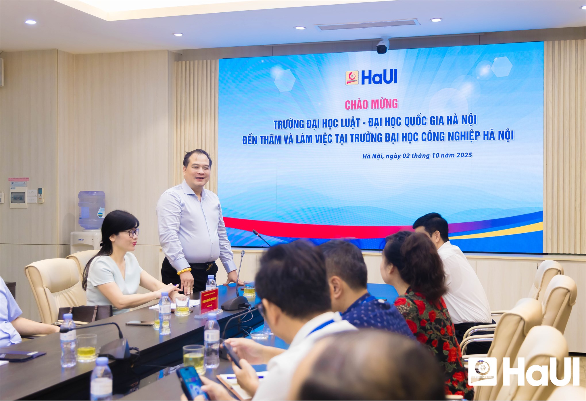 Kết nối phát triển đại học số: HaUI và Trường Đại học Luật, Đại học Quốc gia Hà Nội quyết tâm đột phá, chuyển đổi số toàn diện