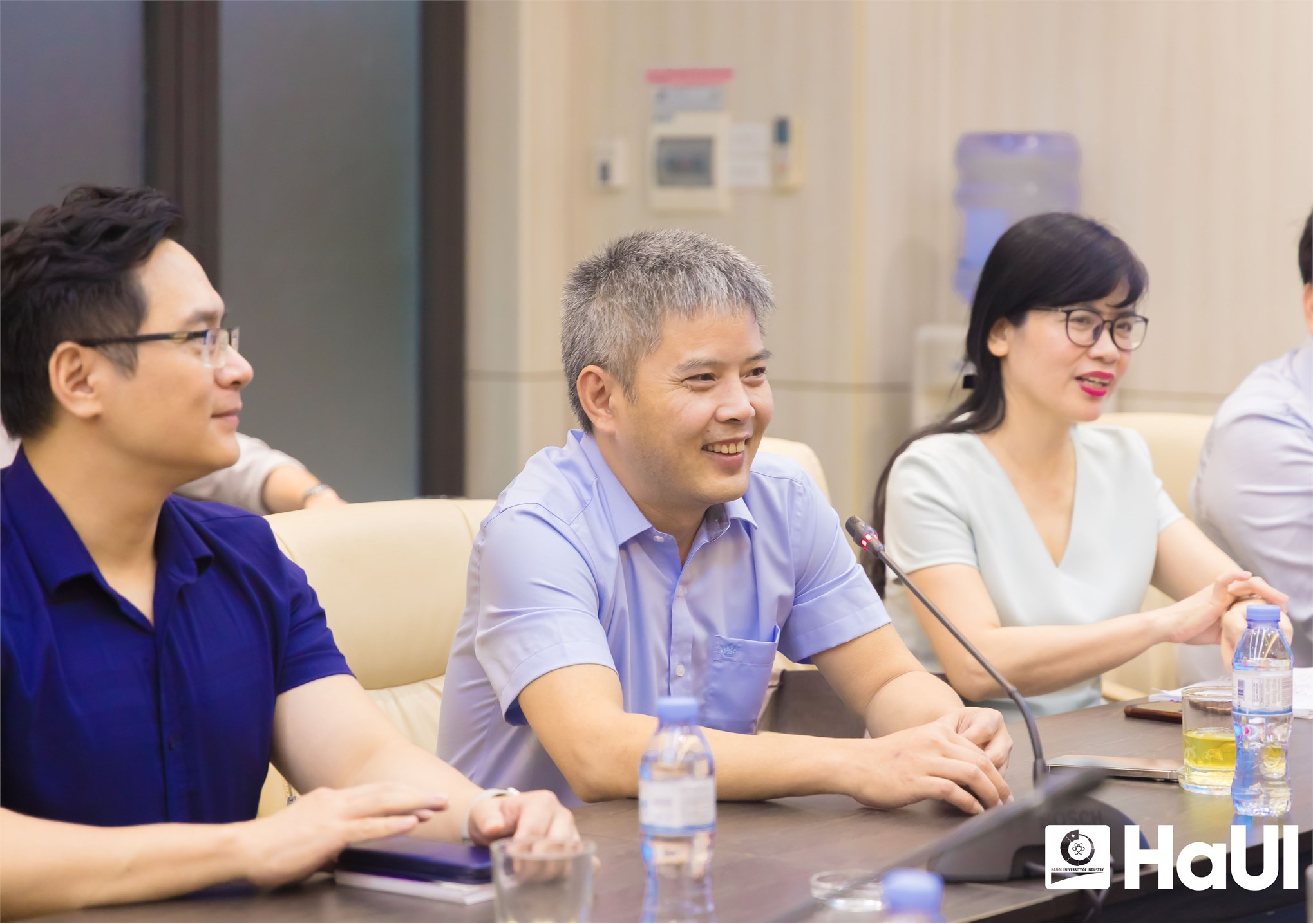 Kết nối phát triển đại học số: HaUI và Trường Đại học Luật, Đại học Quốc gia Hà Nội quyết tâm đột phá, chuyển đổi số toàn diện