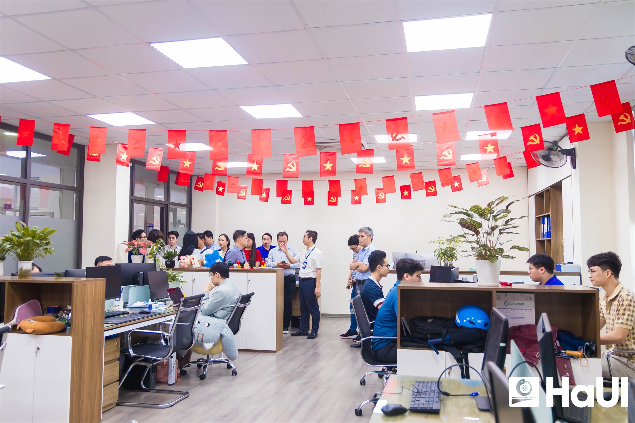 Kết nối phát triển đại học số: HaUI và Trường Đại học Luật, Đại học Quốc gia Hà Nội quyết tâm đột phá, chuyển đổi số toàn diện