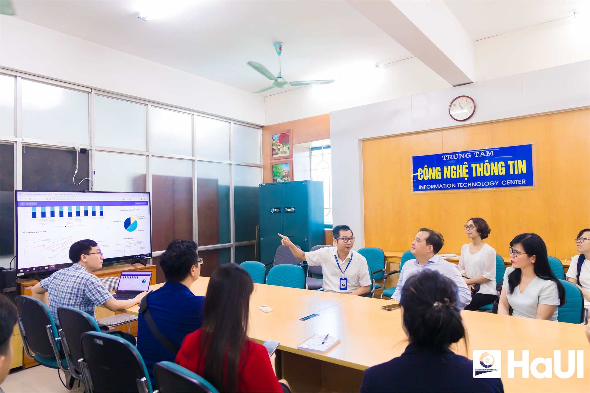 Kết nối phát triển đại học số: HaUI và Trường Đại học Luật, Đại học Quốc gia Hà Nội quyết tâm đột phá, chuyển đổi số toàn diện