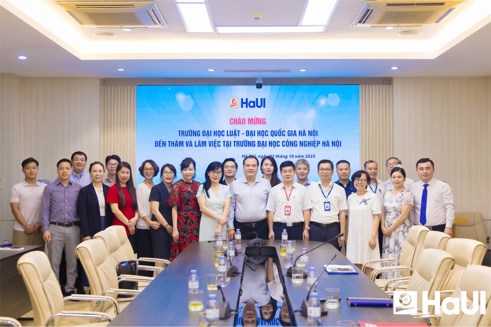 Kết nối phát triển đại học số: HaUI và Trường Đại học Luật, Đại học Quốc gia Hà Nội quyết tâm đột phá, chuyển đổi số toàn diện