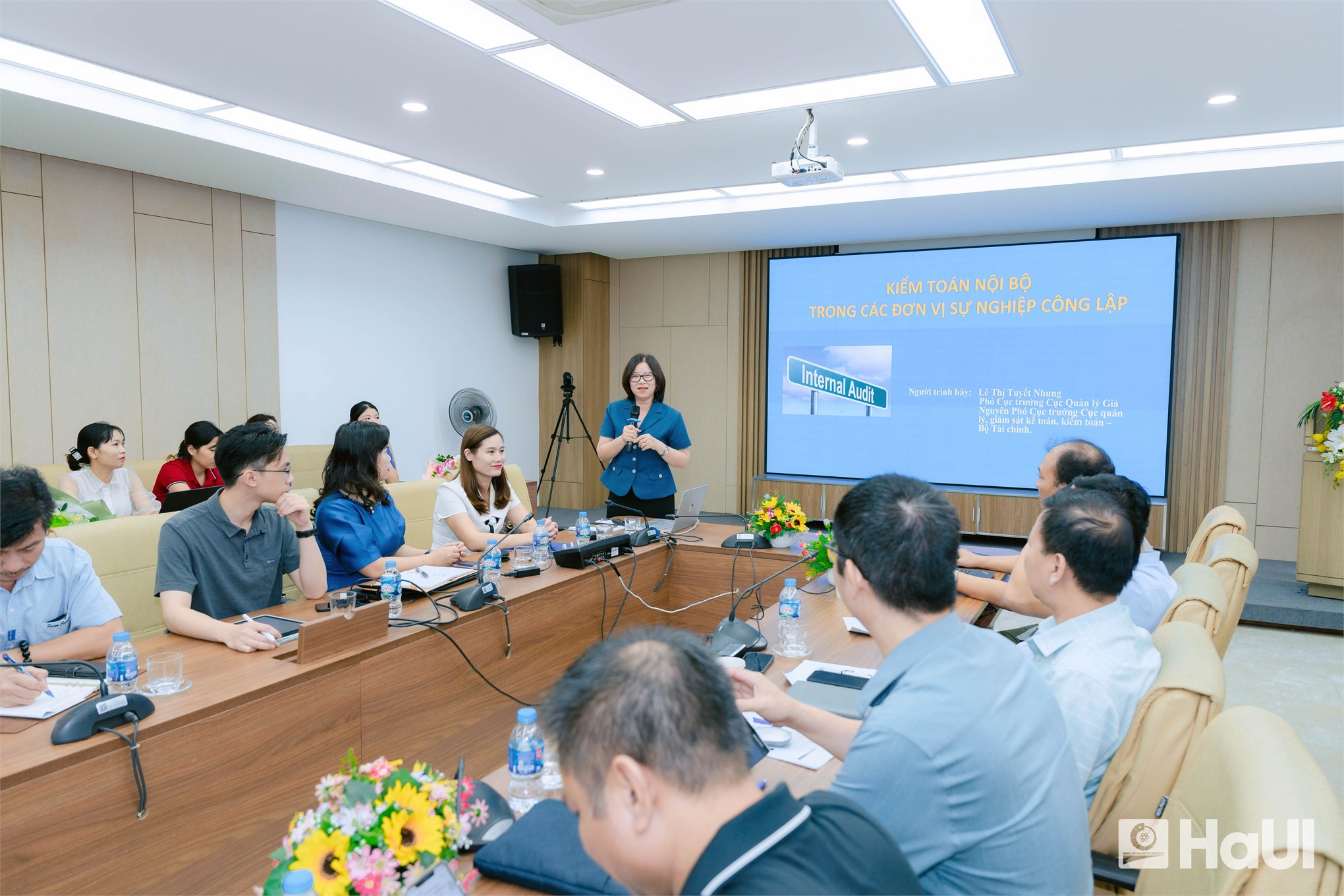 Nâng cao năng lực quản trị, hướng tới phát triển bền vững: HaUI tổ chức tập huấn chuyên sâu về kiểm toán nội bộ