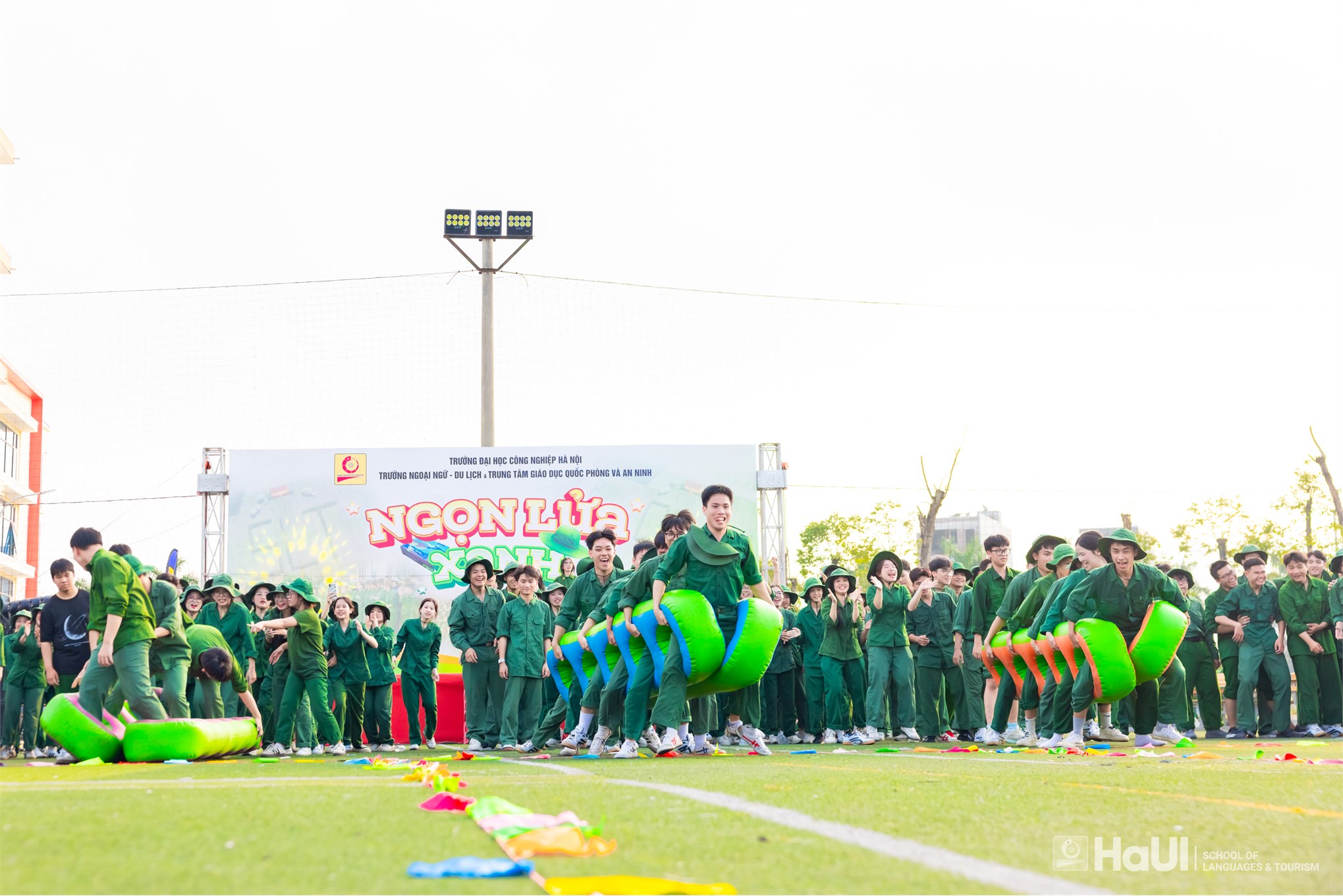 “Ngọn lửa xanh” 2025: Hun đúc lòng yêu nước và bản lĩnh cho thế hệ sinh viên mới