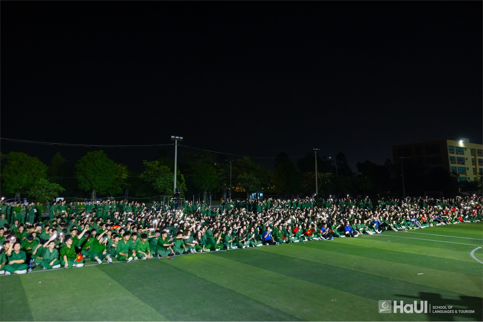 “Ngọn lửa xanh” 2025: Hun đúc lòng yêu nước và bản lĩnh cho thế hệ sinh viên mới