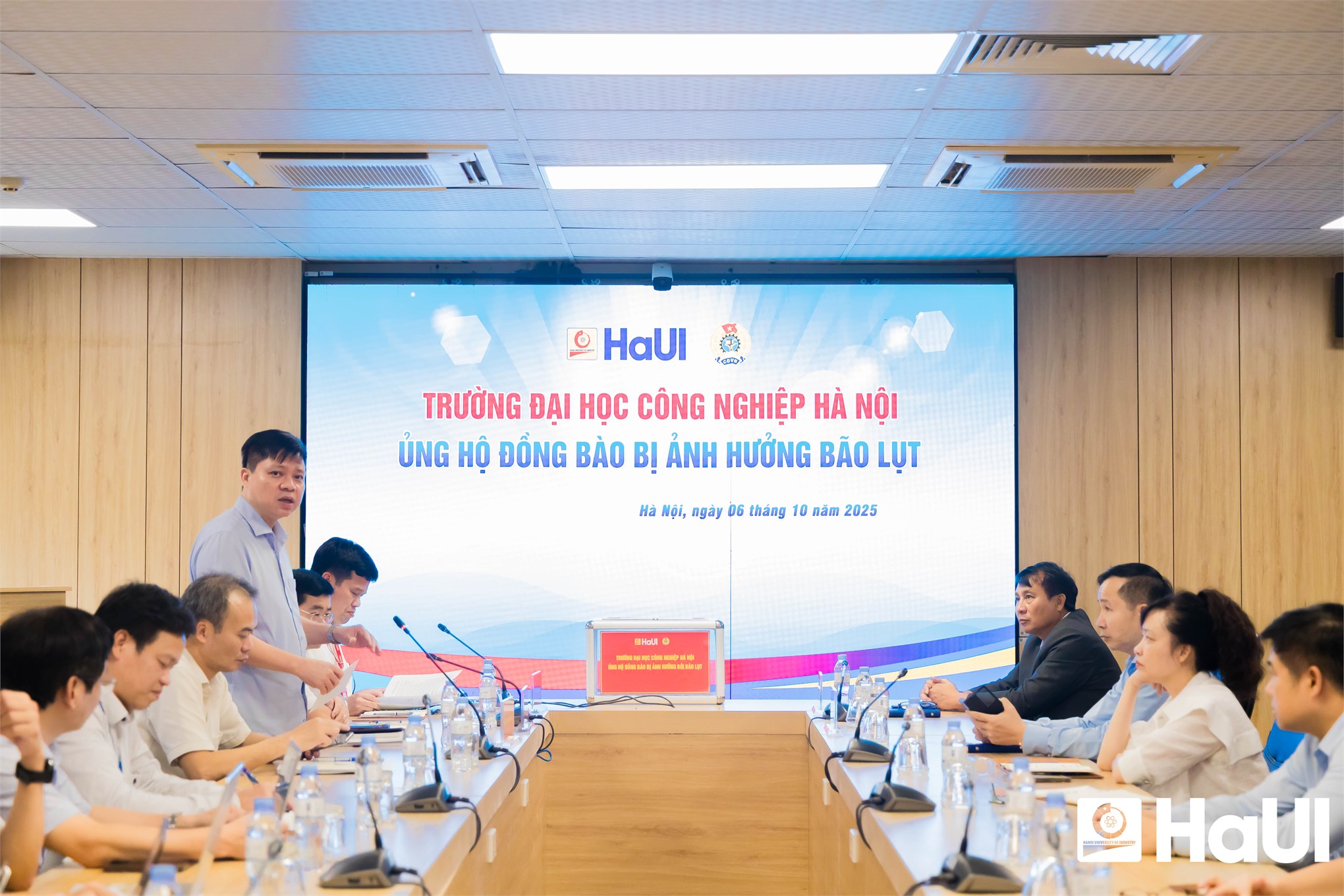 Trường Đại học Công nghiệp Hà Nội phát động quyên góp ủng hộ đồng bào vùng bão lũ