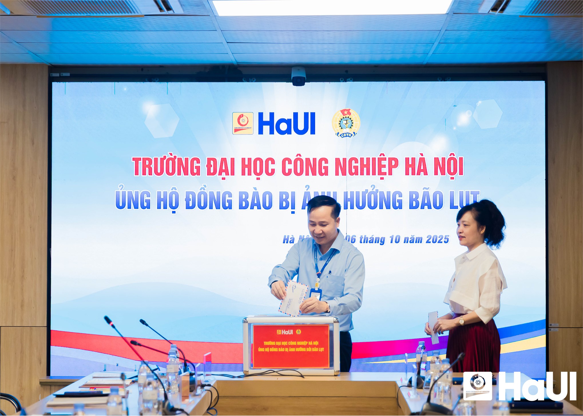 Trường Đại học Công nghiệp Hà Nội phát động quyên góp ủng hộ đồng bào vùng bão lũ