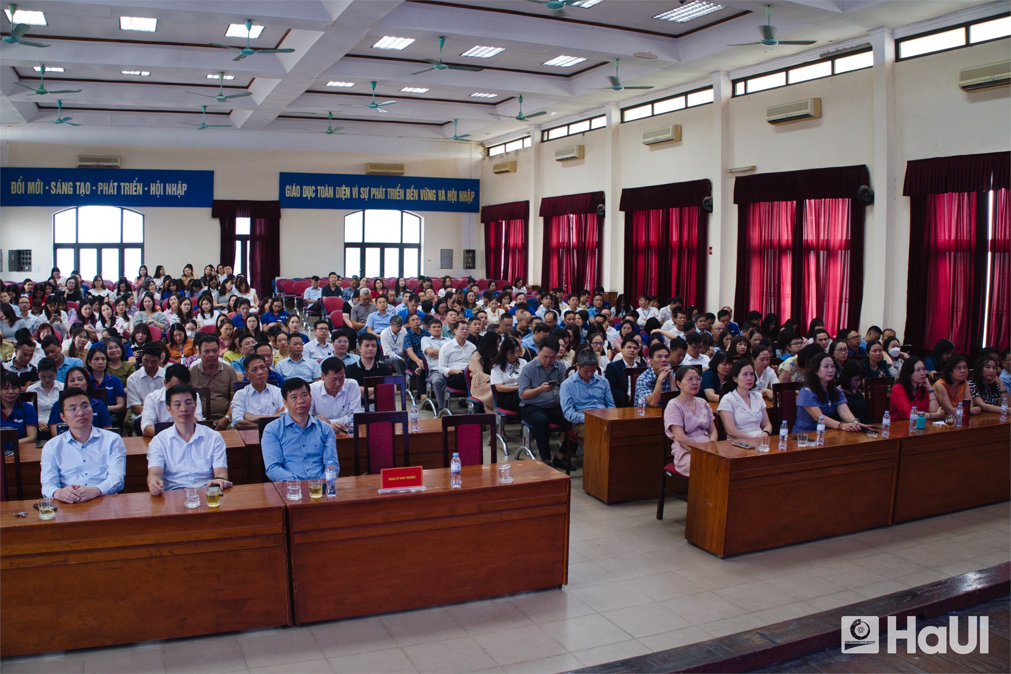 Năm học mới 2025-2026, HaUI đặt mục tiêu đột phá phát triển giáo dục đào tạo trong giai đoạn mới