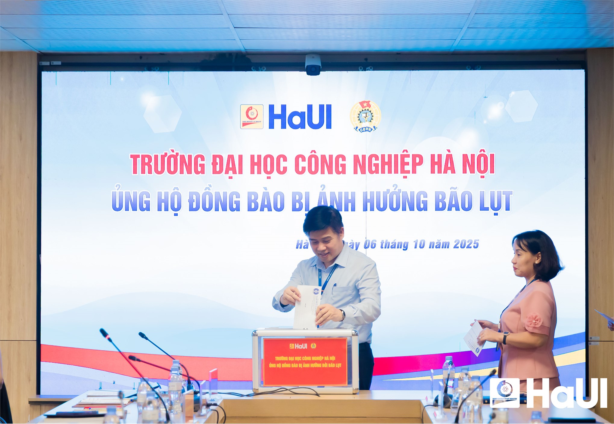 Công đoàn Trường Đại học Công nghiệp Hà Nội phát động quyên góp ủng hộ đồng bào vùng bão lũ