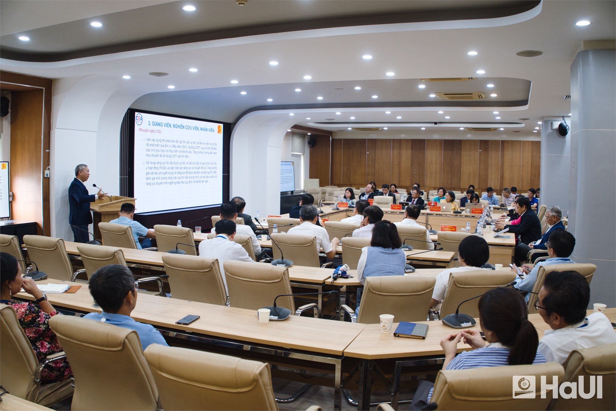 Đánh giá chương trình đào tạo - Văn hóa chất lượng tại HaUI