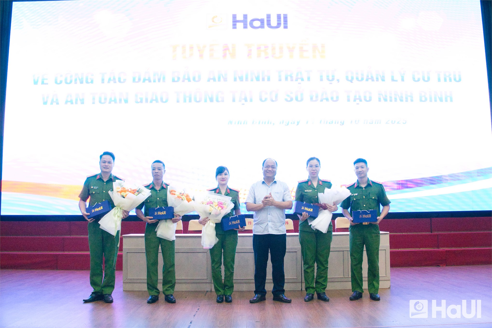 Lan tỏa tinh thần thượng tôn pháp luật trong cộng đồng HaUI