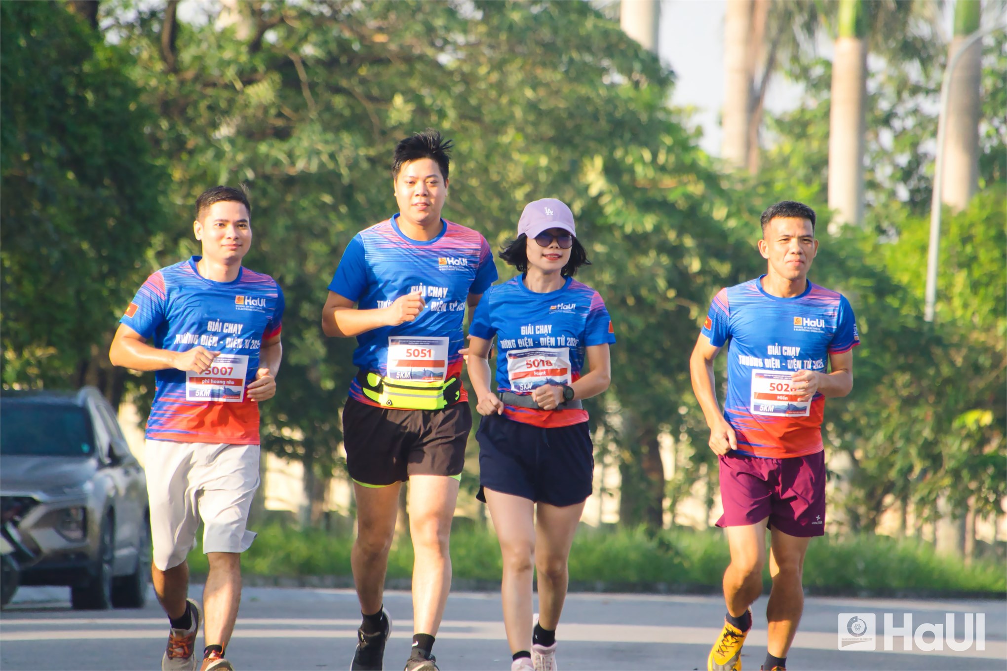 Giải chạy `Hỗ trợ sinh viên có hoàn cảnh khó khăn` năm 2025 ghi dấu ấn nhân văn sâu đậm