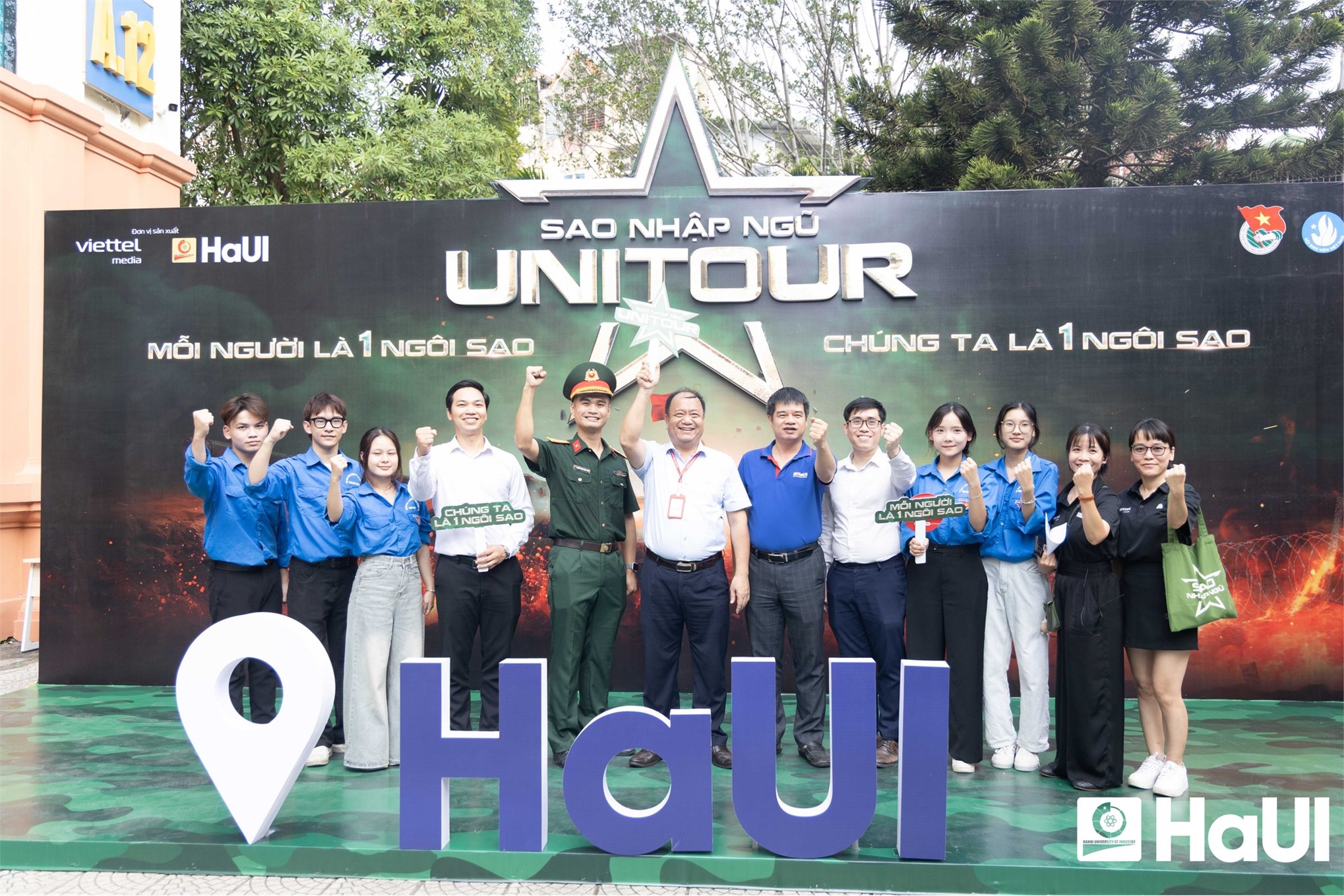 Sinh viên Trường Đại học Công nghiệp Hà Nội hóa thân thành chiến sĩ trong Sao nhập ngũ Unitour