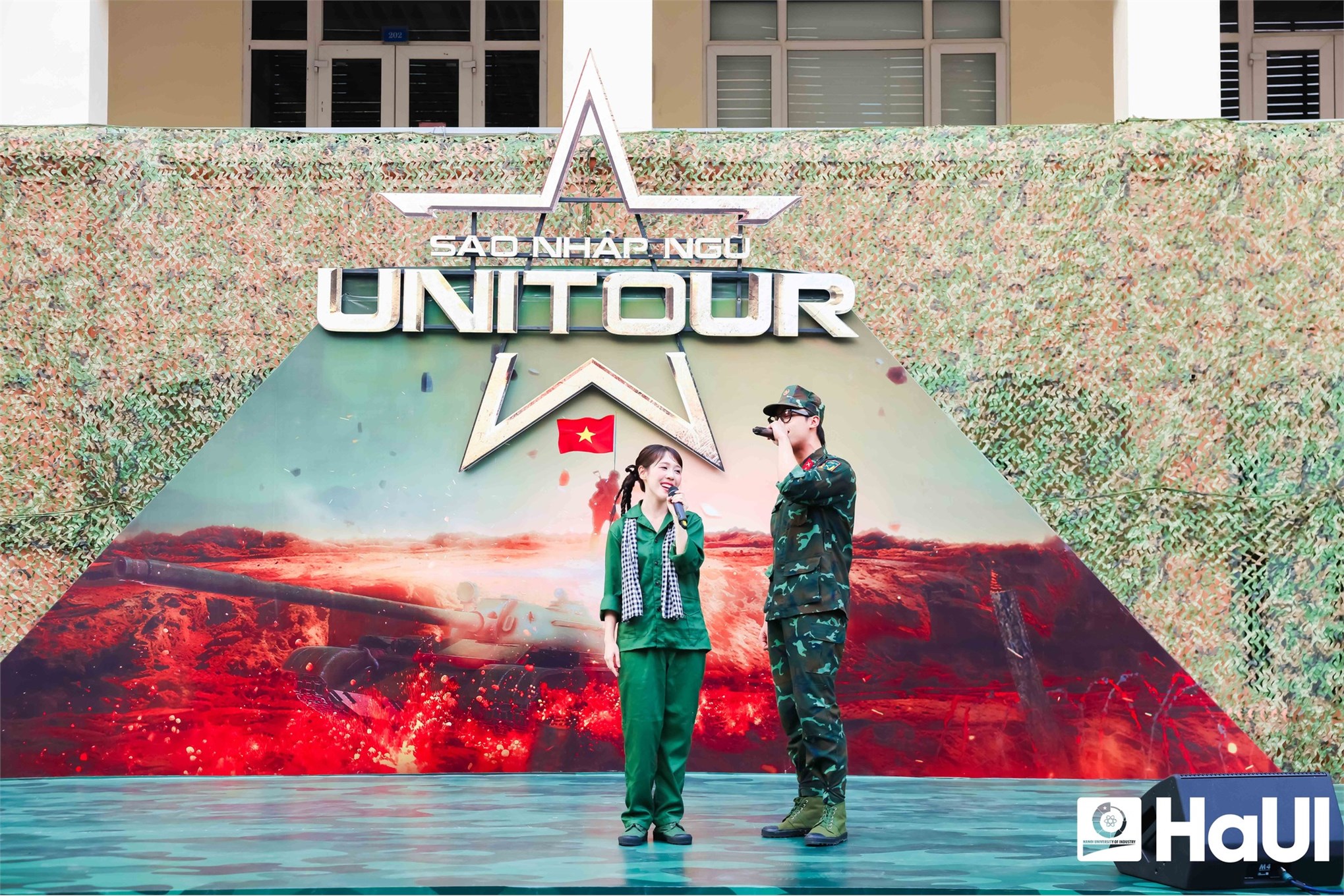 Sinh viên Trường Đại học Công nghiệp Hà Nội hóa thân thành chiến sĩ trong Sao nhập ngũ Unitour