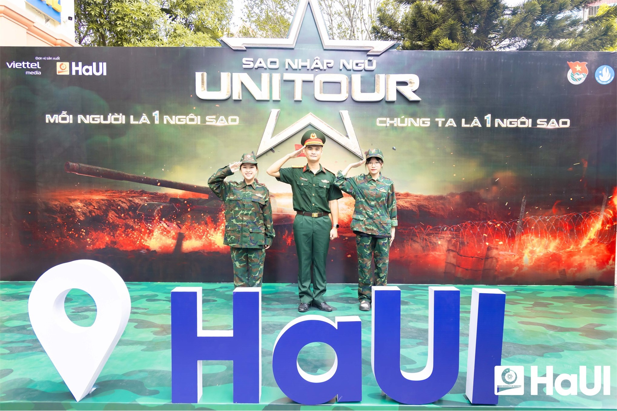 Sinh viên Trường Đại học Công nghiệp Hà Nội hóa thân thành chiến sĩ trong Sao nhập ngũ Unitour