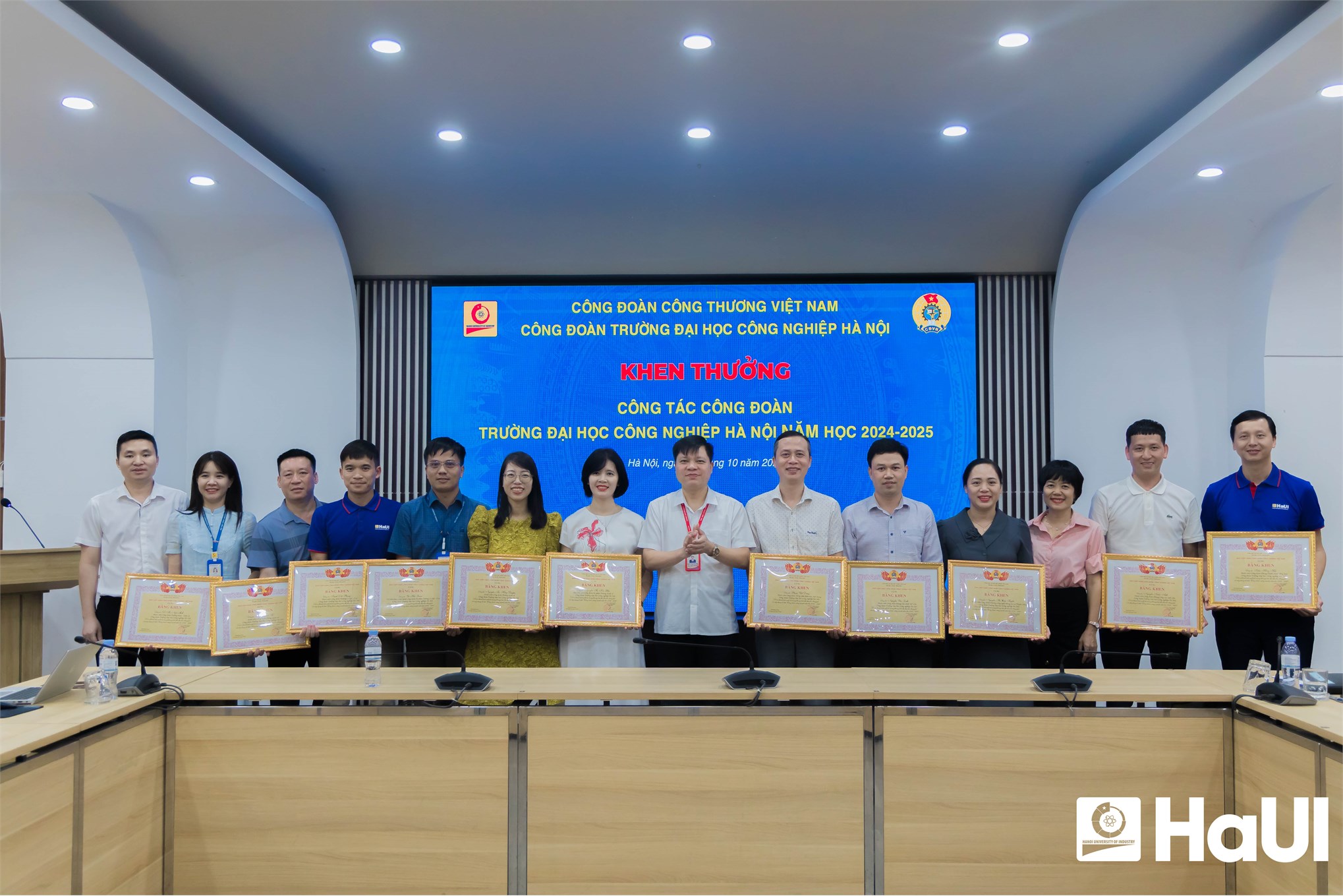 HaUI Trade Union reviews the 2024 - 2025 academic year